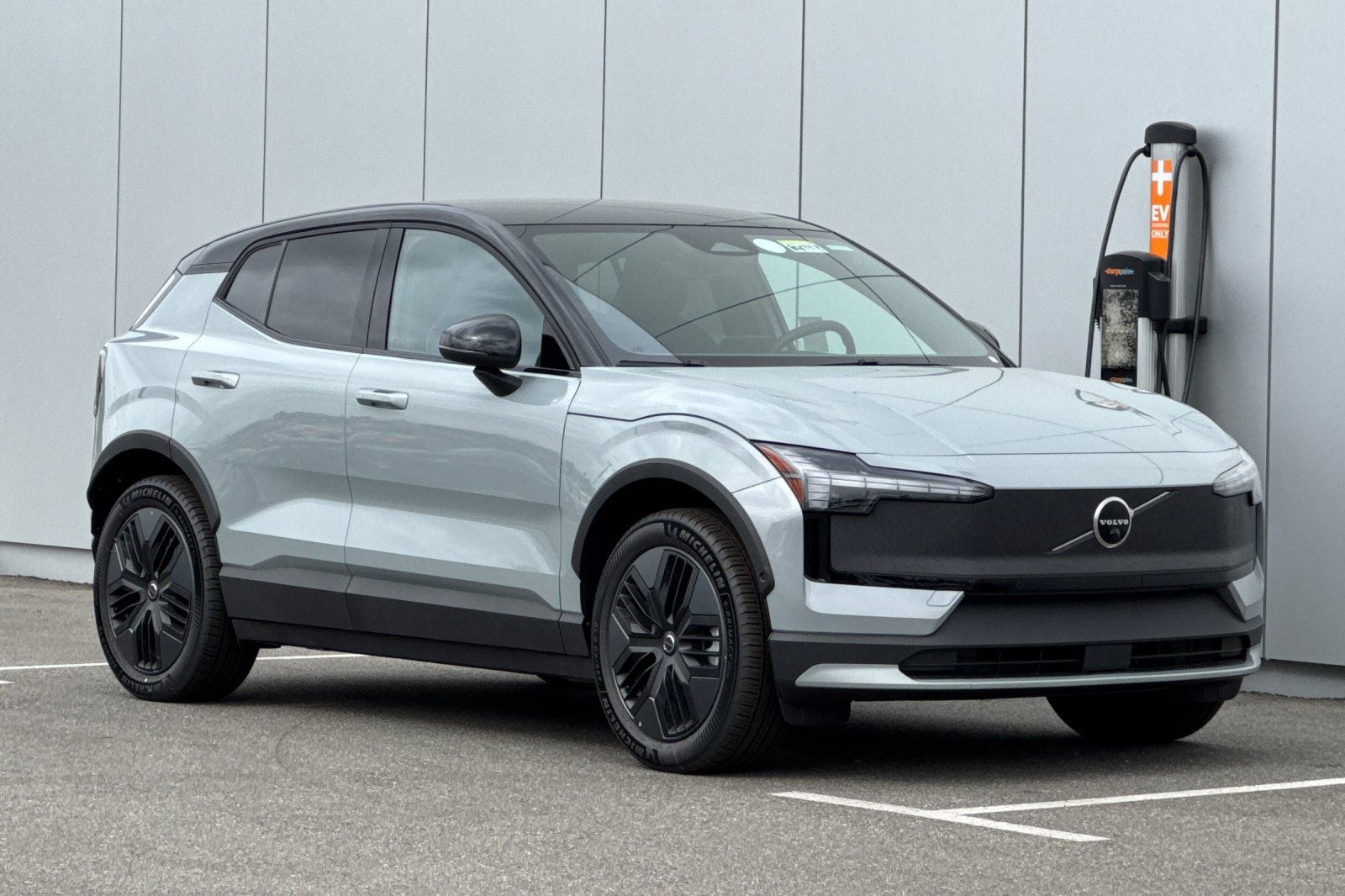 2026 Volvo EX30 Twin Motor Cross Country Ultra