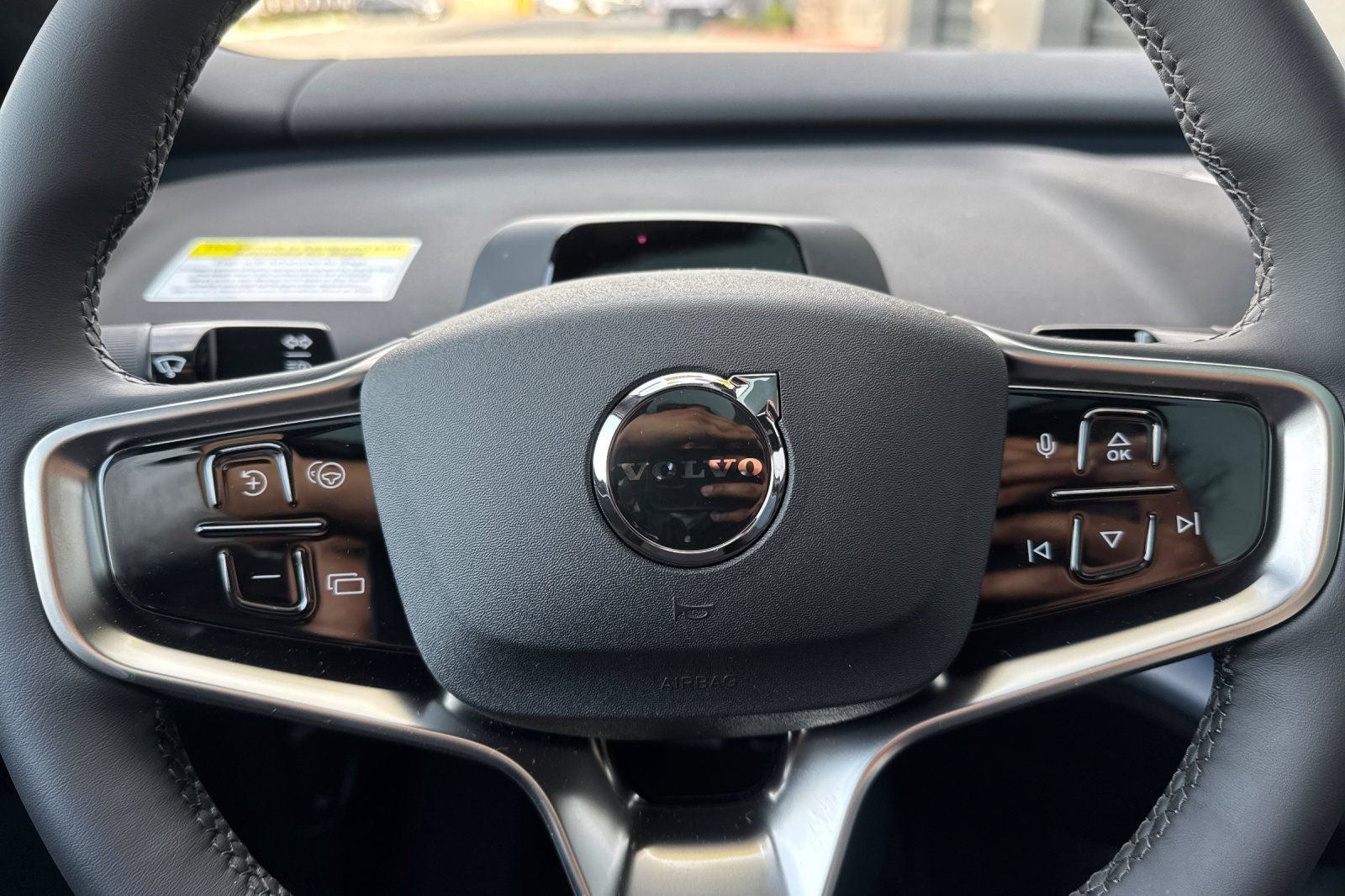 2026 Volvo EX30 Twin Motor Cross Country Ultra