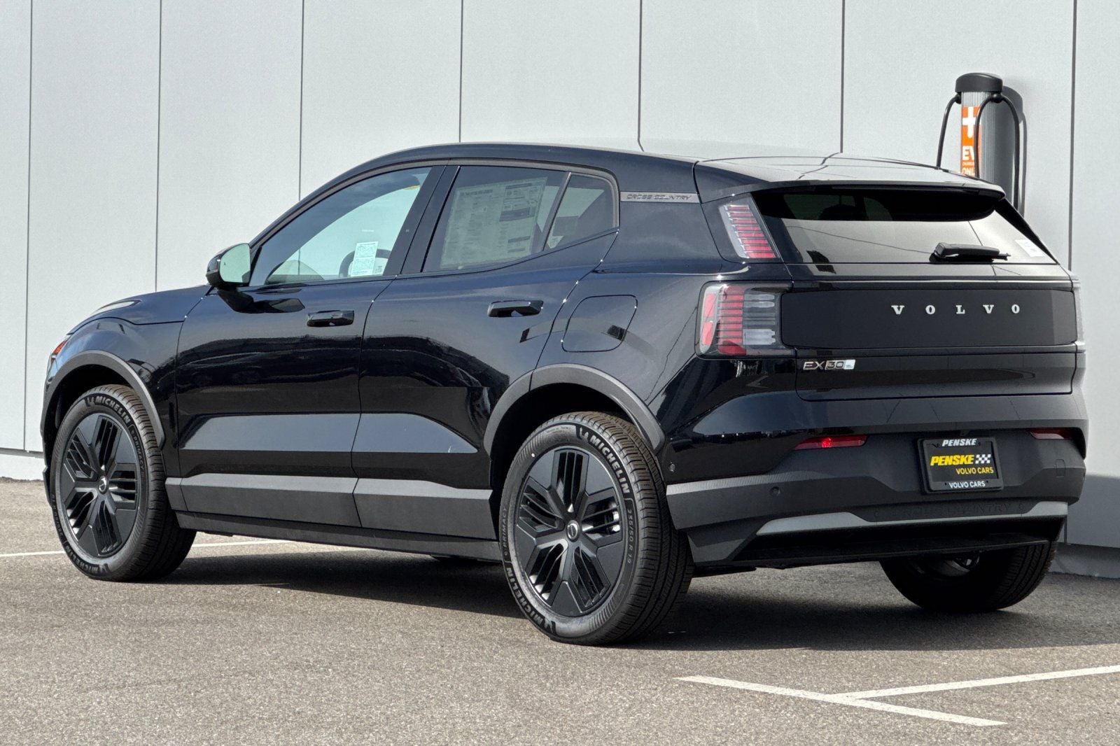 2026 Volvo EX30 Twin Motor Cross Country Ultra