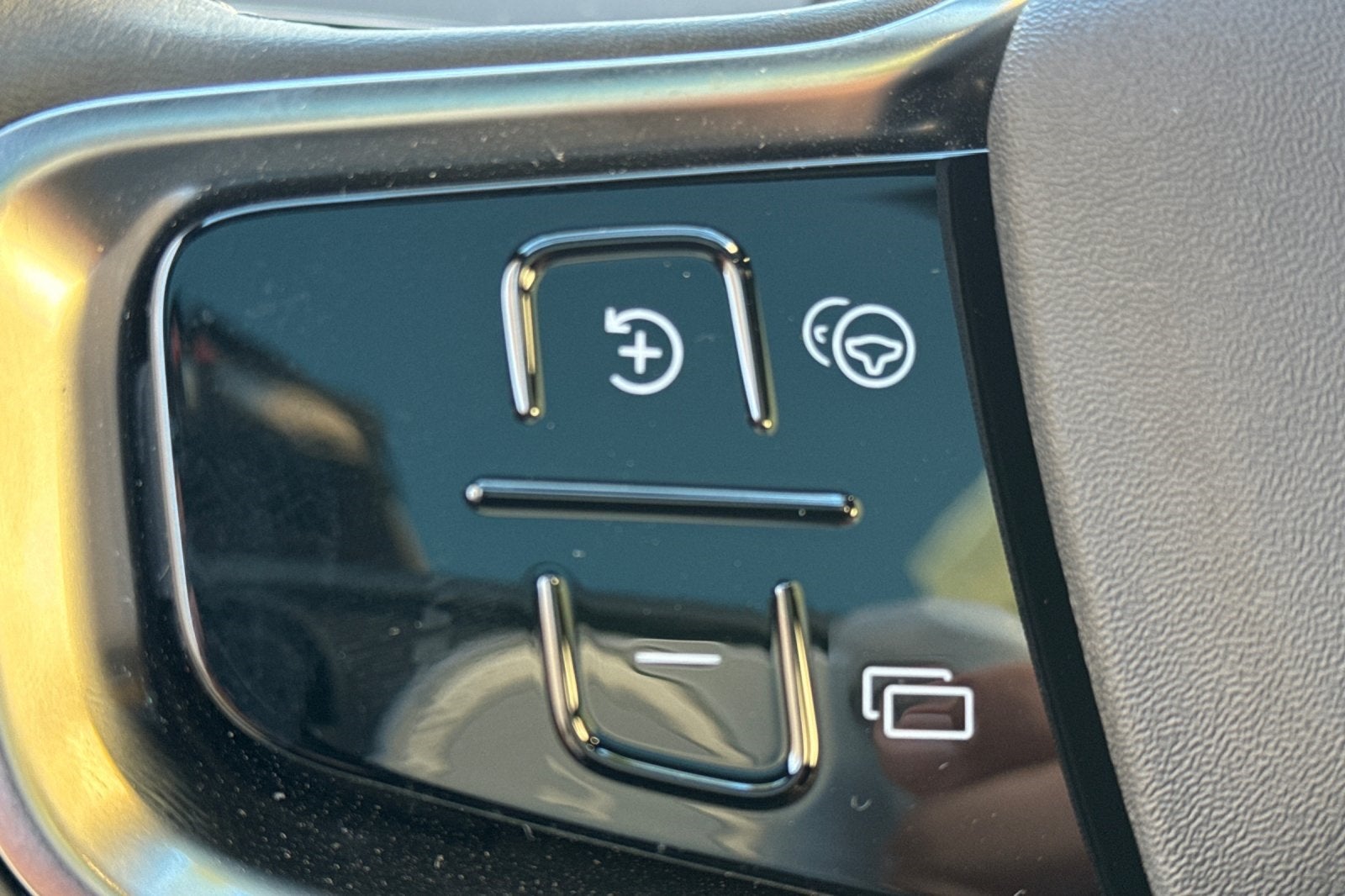 2026 Volvo EX30 Twin Motor Cross Country Ultra