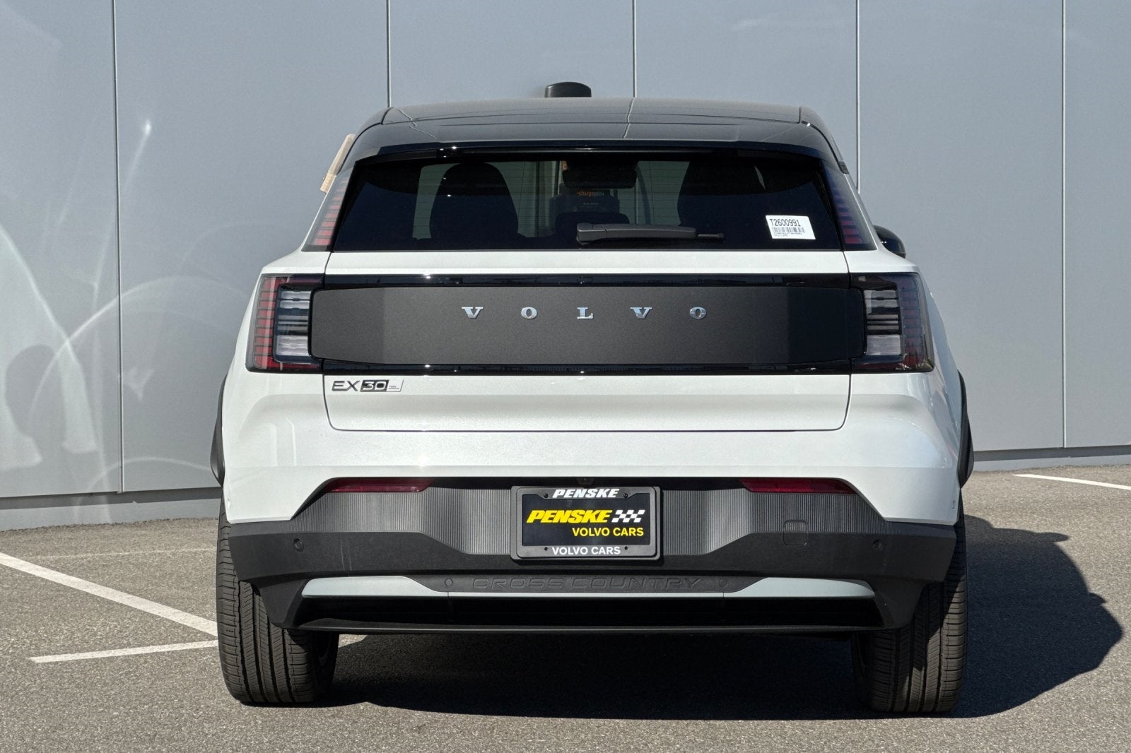 2026 Volvo EX30 Twin Motor Cross Country Ultra