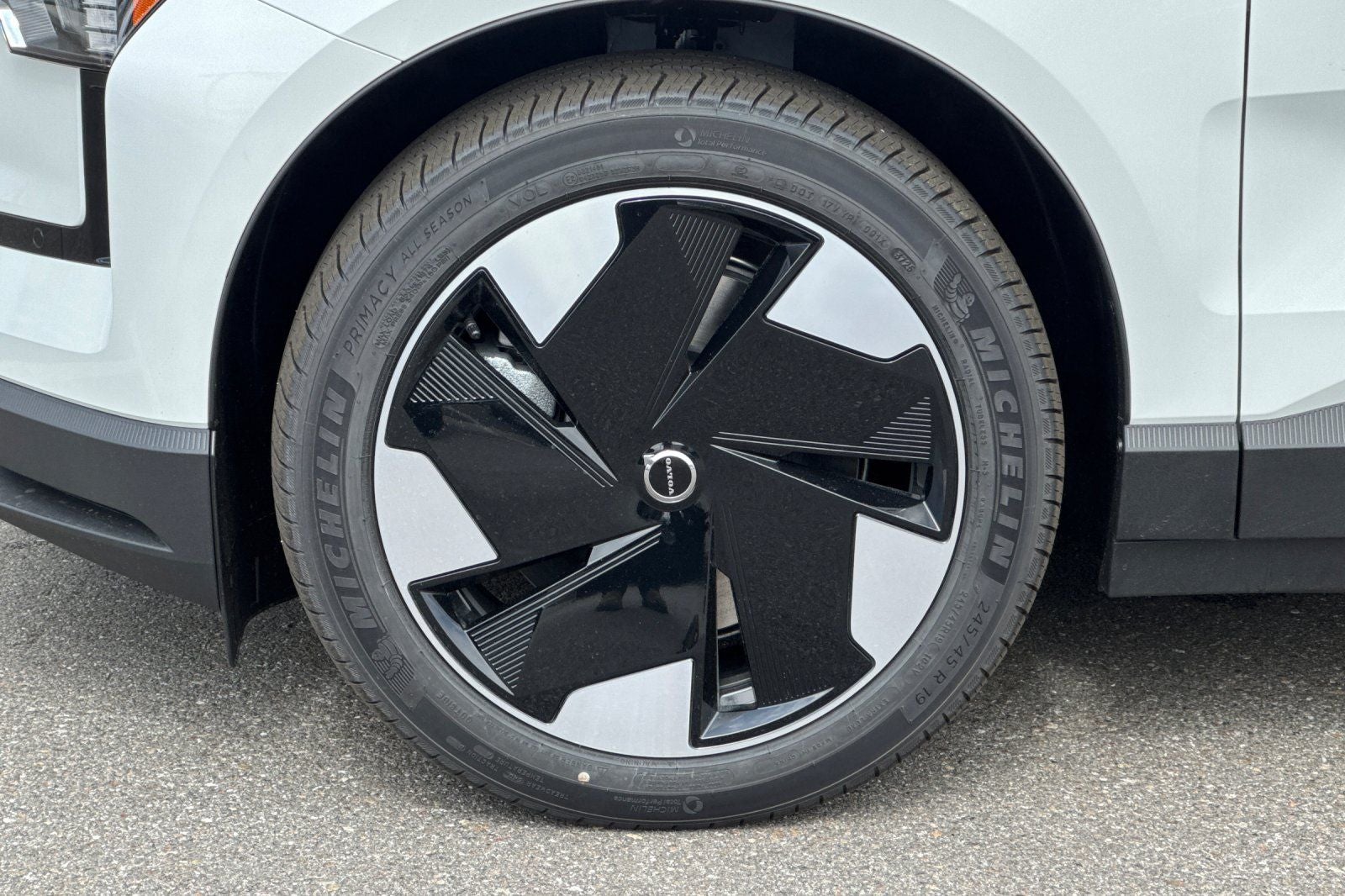 2026 Volvo EX30 Twin Motor Performance Plus