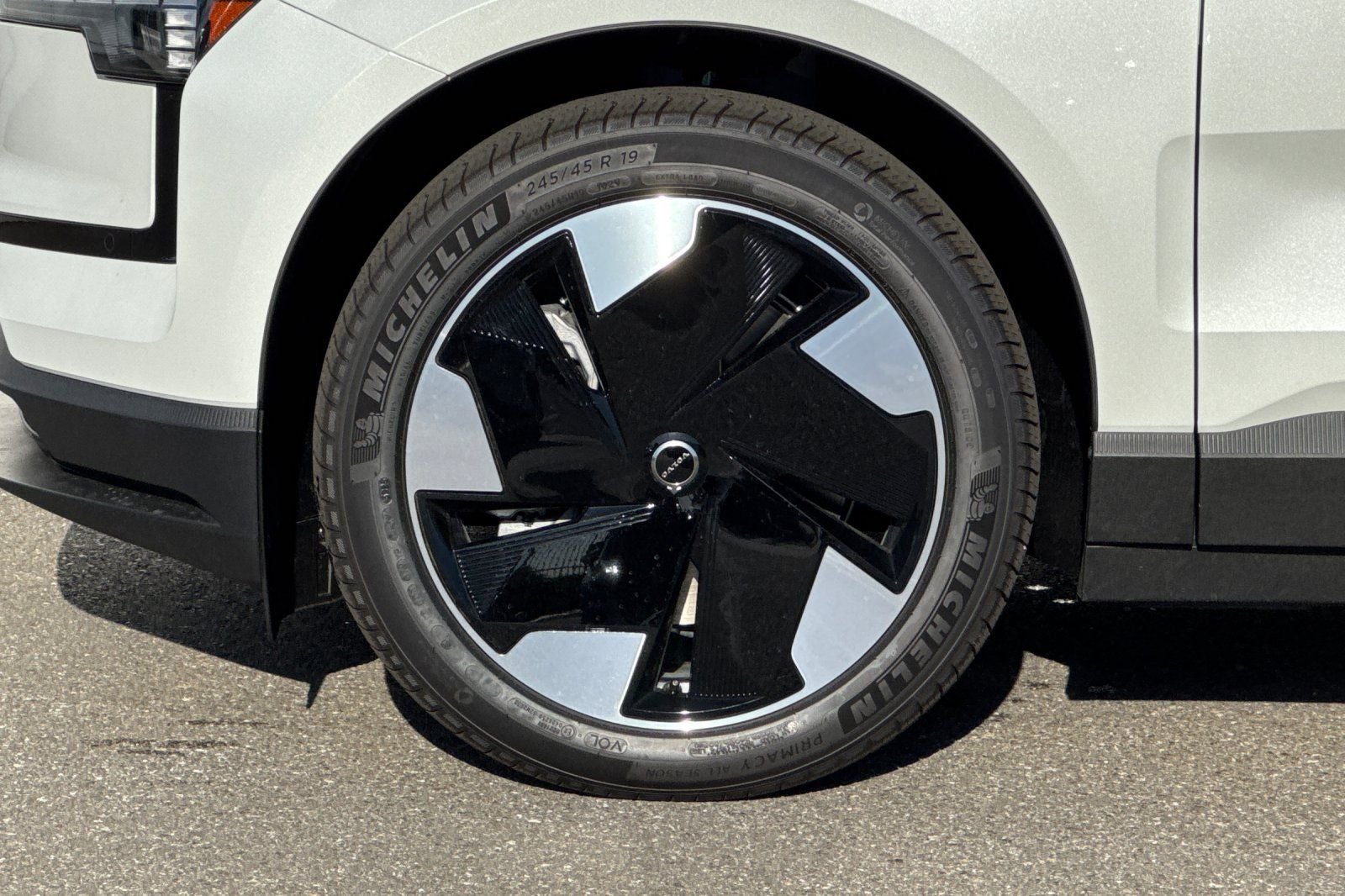 2026 Volvo EX30 Twin Motor Performance Plus