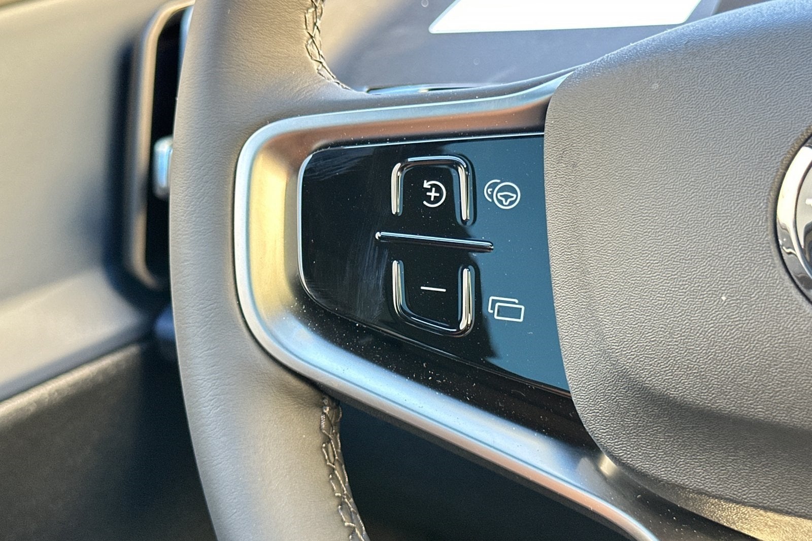 2025 Volvo EX30 Twin Motor Performance Plus