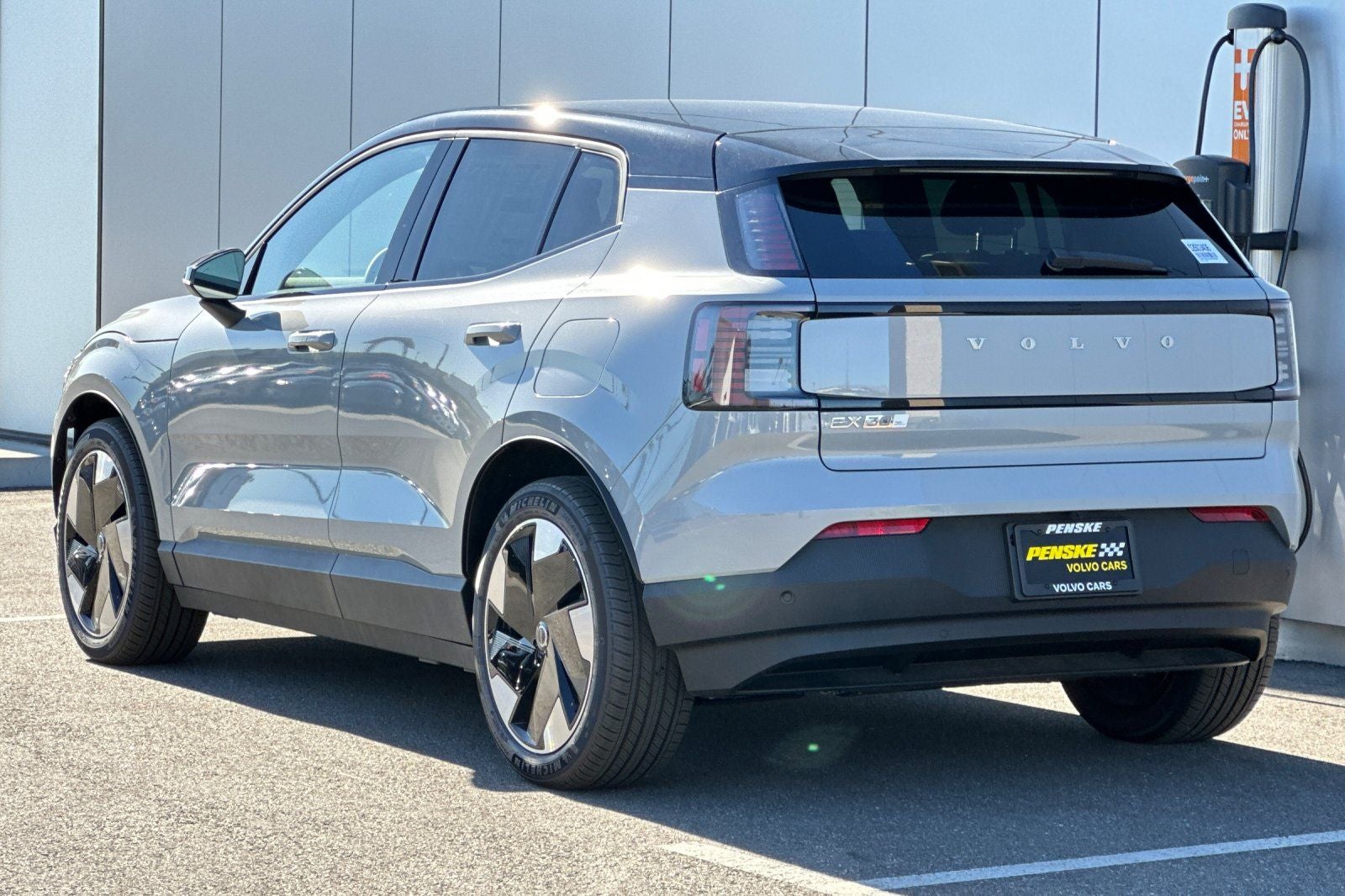 2025 Volvo EX30 Twin Motor Performance Plus