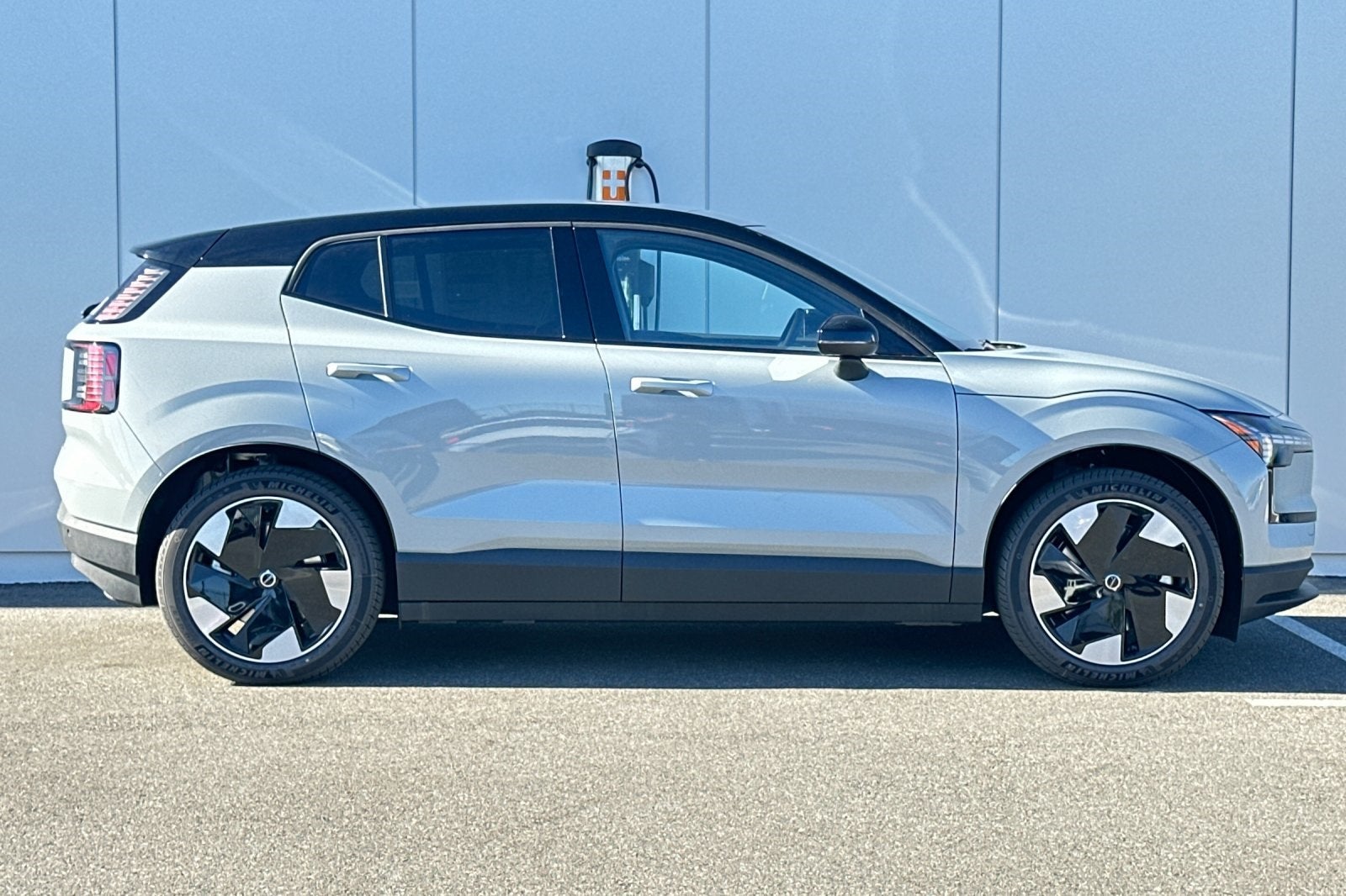 2025 Volvo EX30 Twin Motor Performance Plus