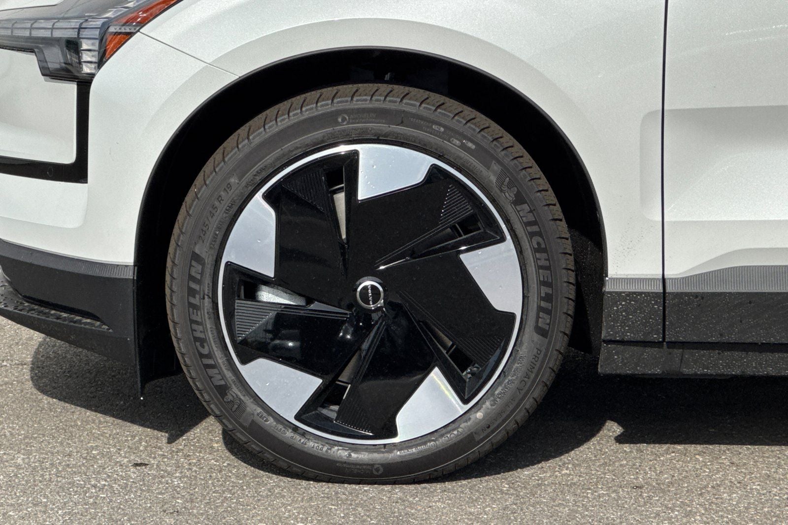 2026 Volvo EX30 Twin Motor Performance Plus