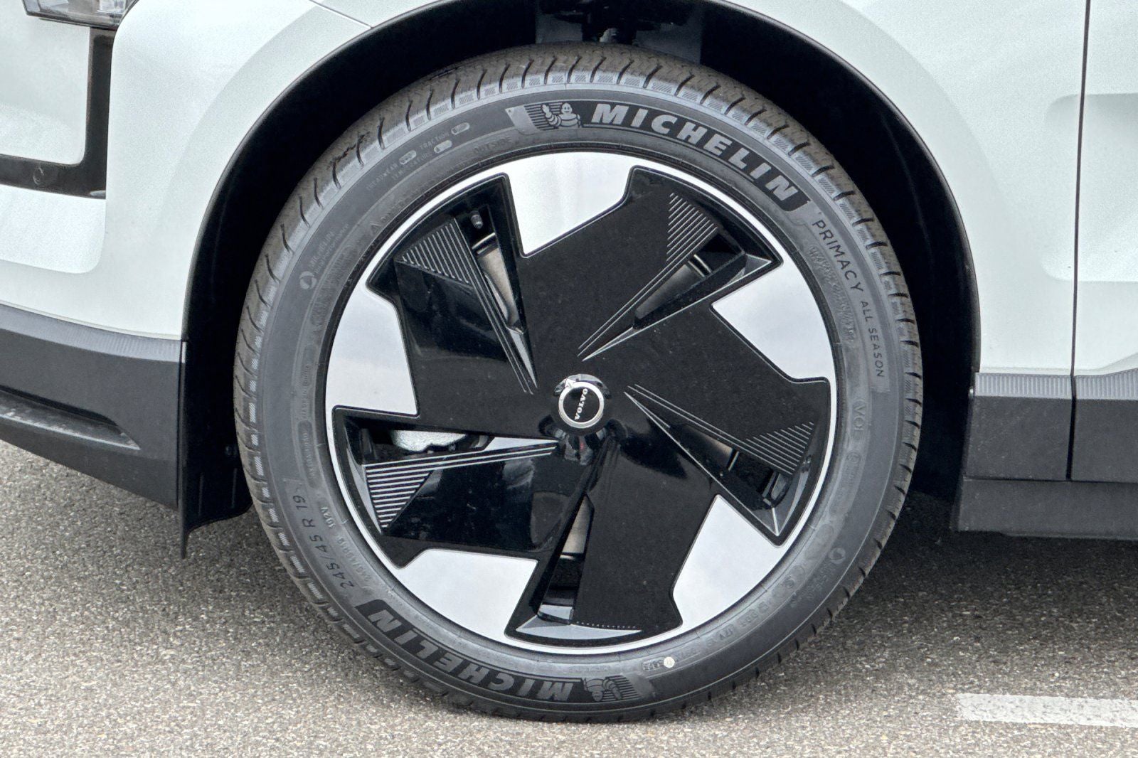 2026 Volvo EX30 Twin Motor Performance Plus