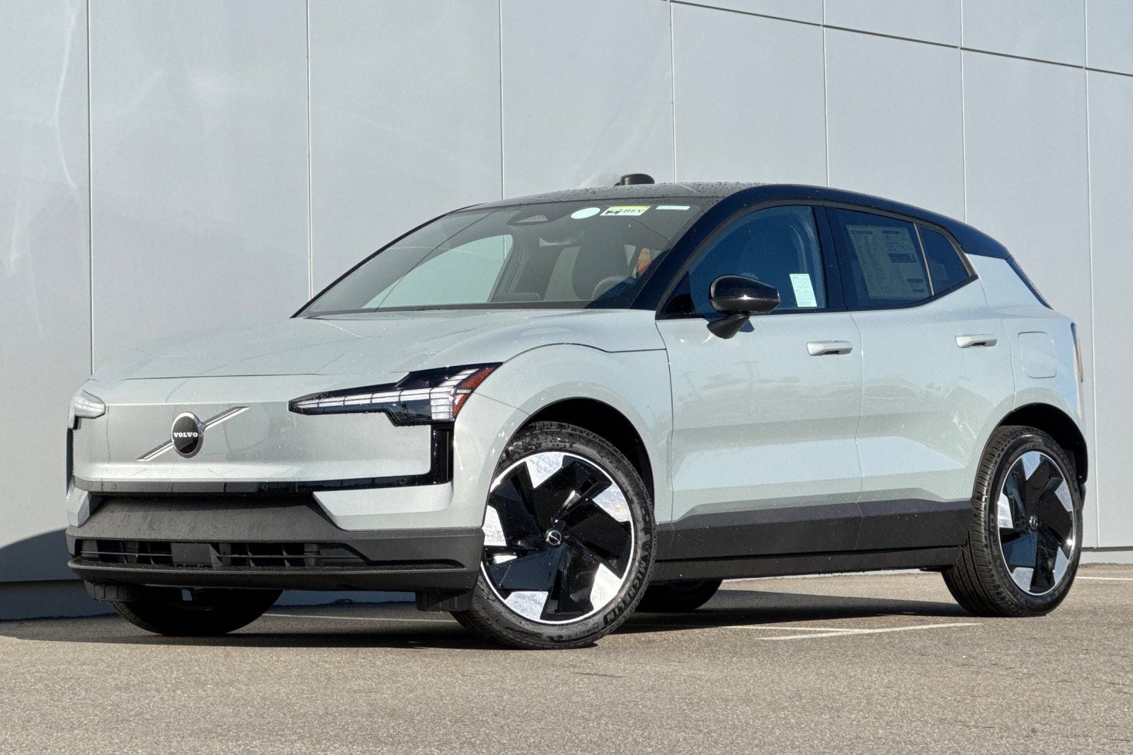 2026 Volvo EX30 Twin Motor Performance Plus