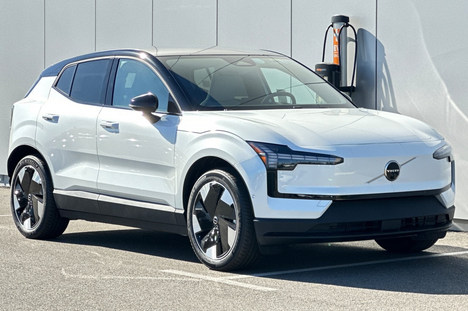 2026 Volvo EX30 Twin Motor Performance Ultra