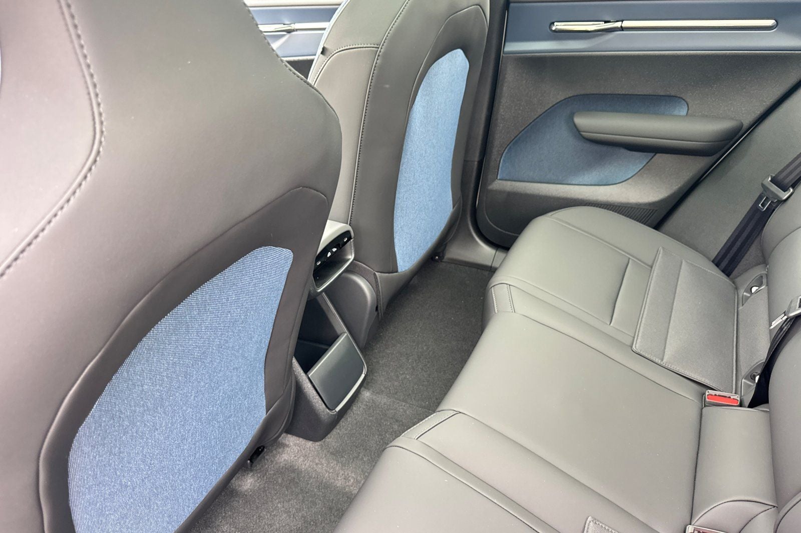 2026 Volvo EX30 Twin Motor Performance Ultra