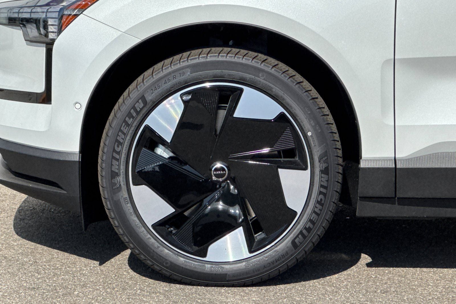 2026 Volvo EX30 Twin Motor Performance Ultra