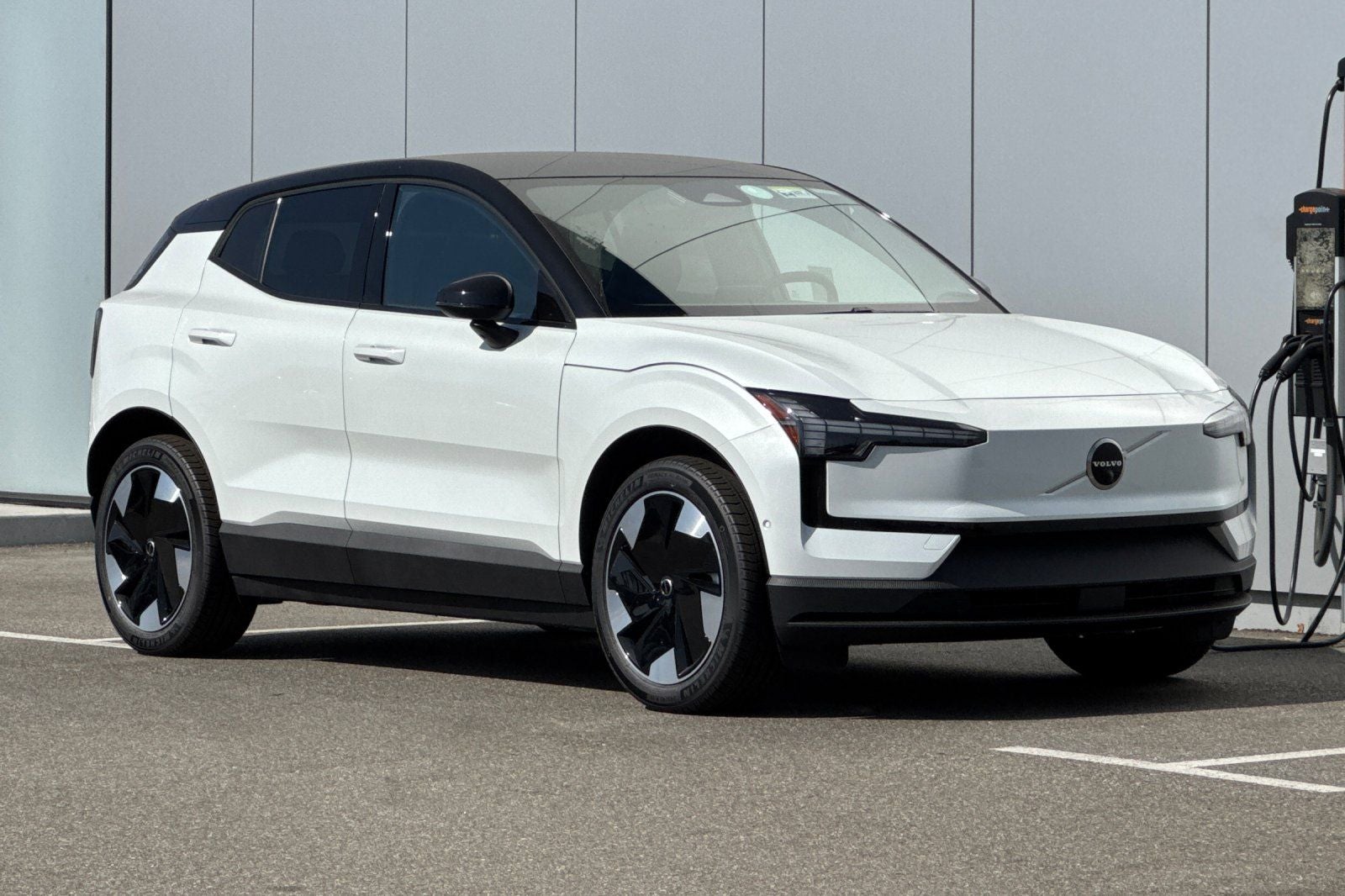 2026 Volvo EX30 Twin Motor Performance Ultra