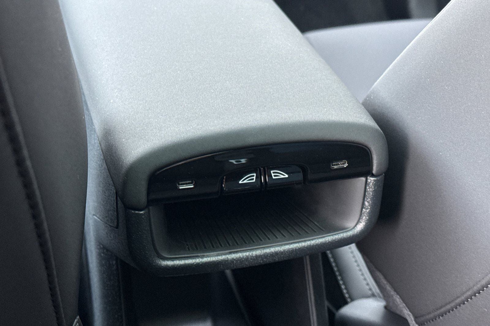 2026 Volvo EX30 Twin Motor Performance Ultra