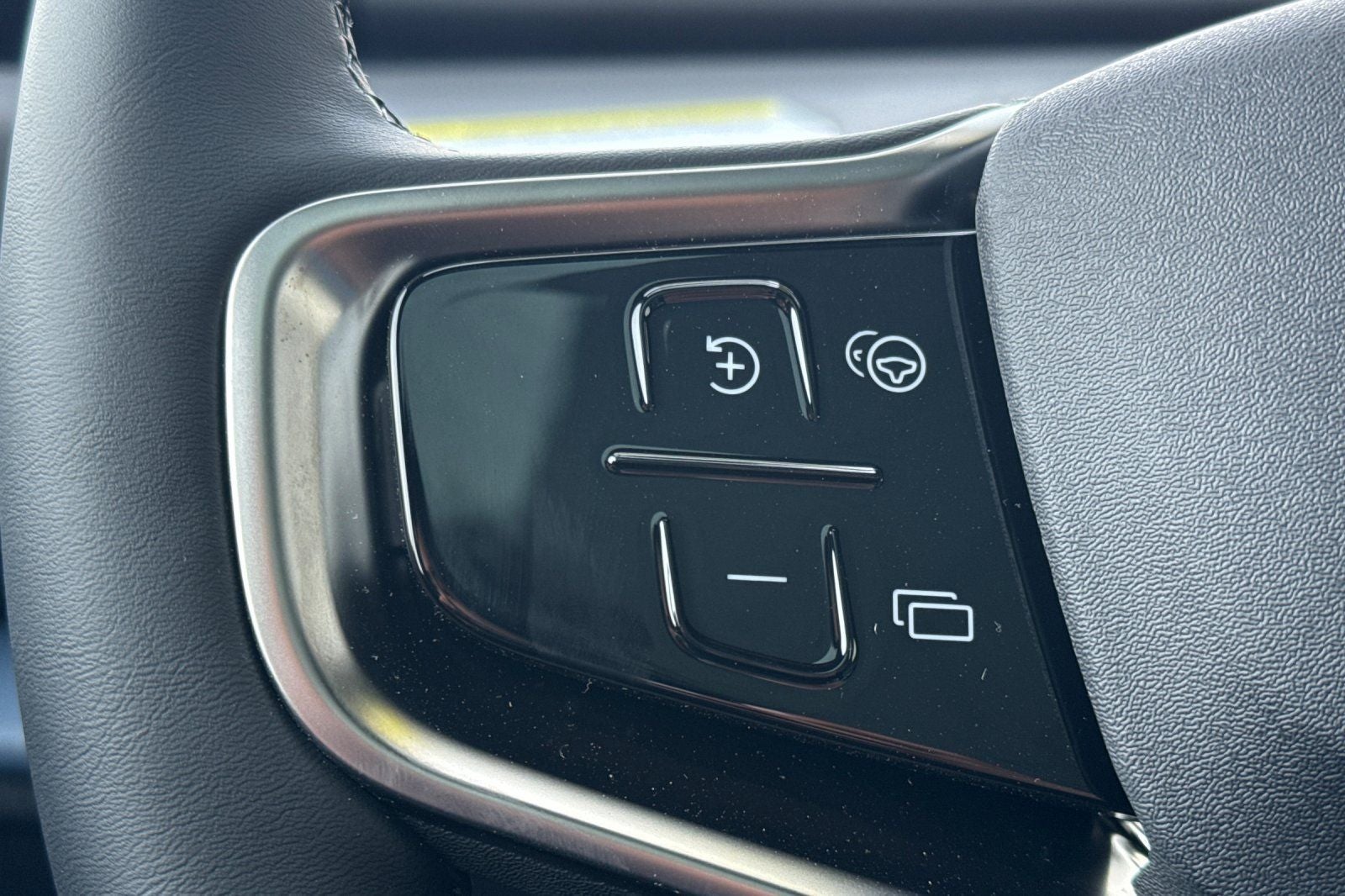 2026 Volvo EX30 Twin Motor Performance Ultra