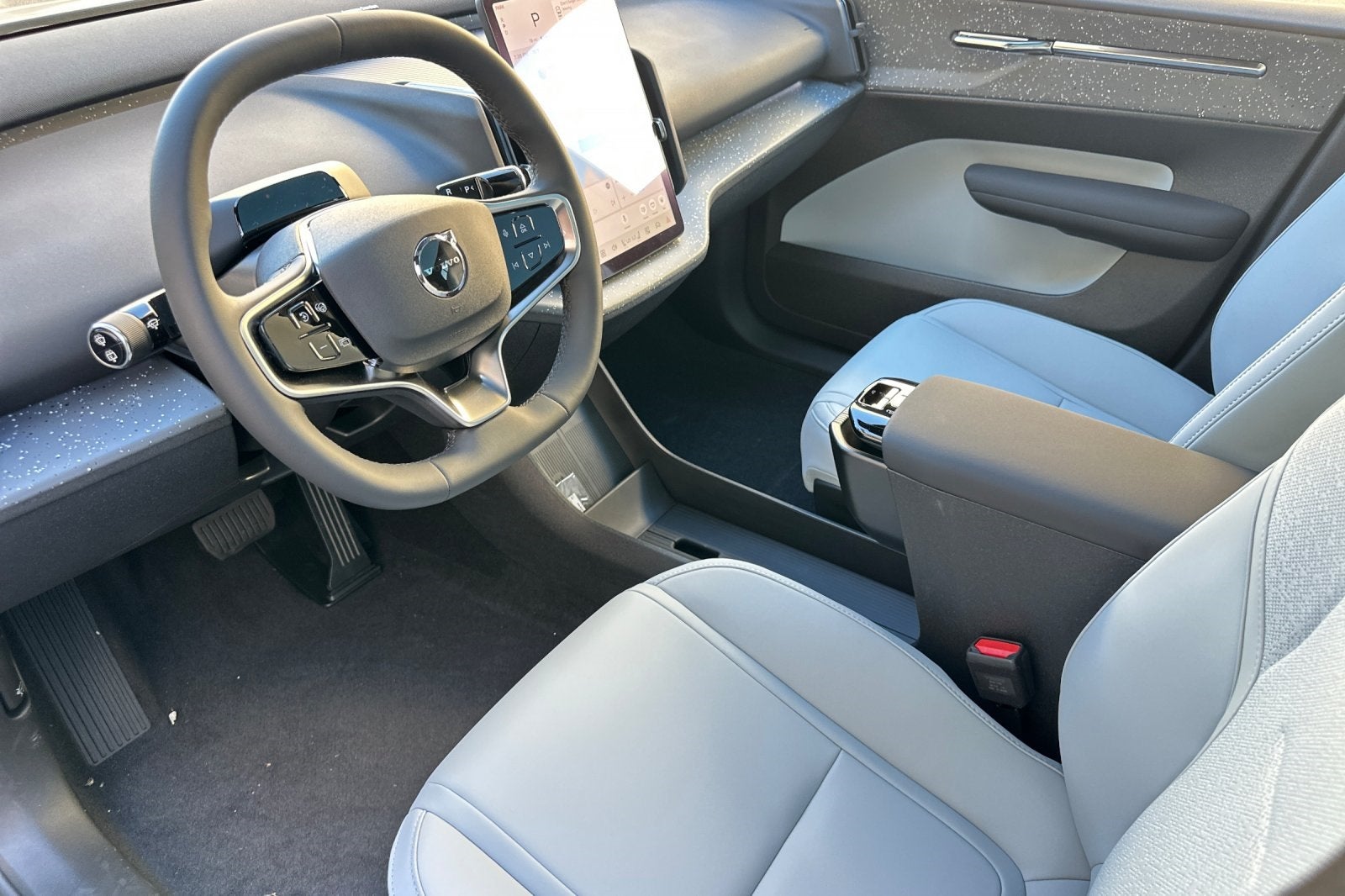 2025 Volvo EX30 Twin Motor Performance Ultra