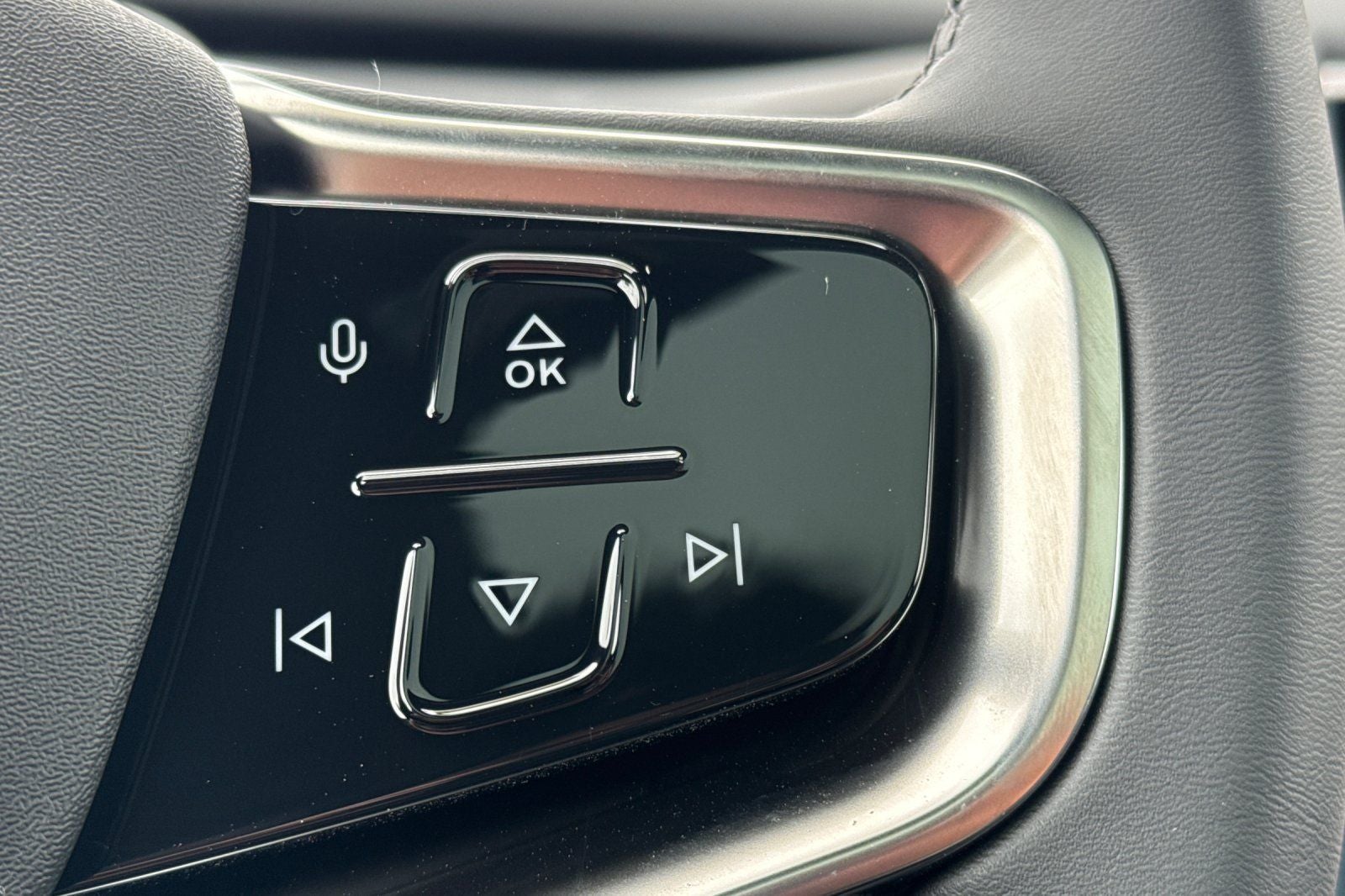 2026 Volvo EX30 Twin Motor Performance Ultra