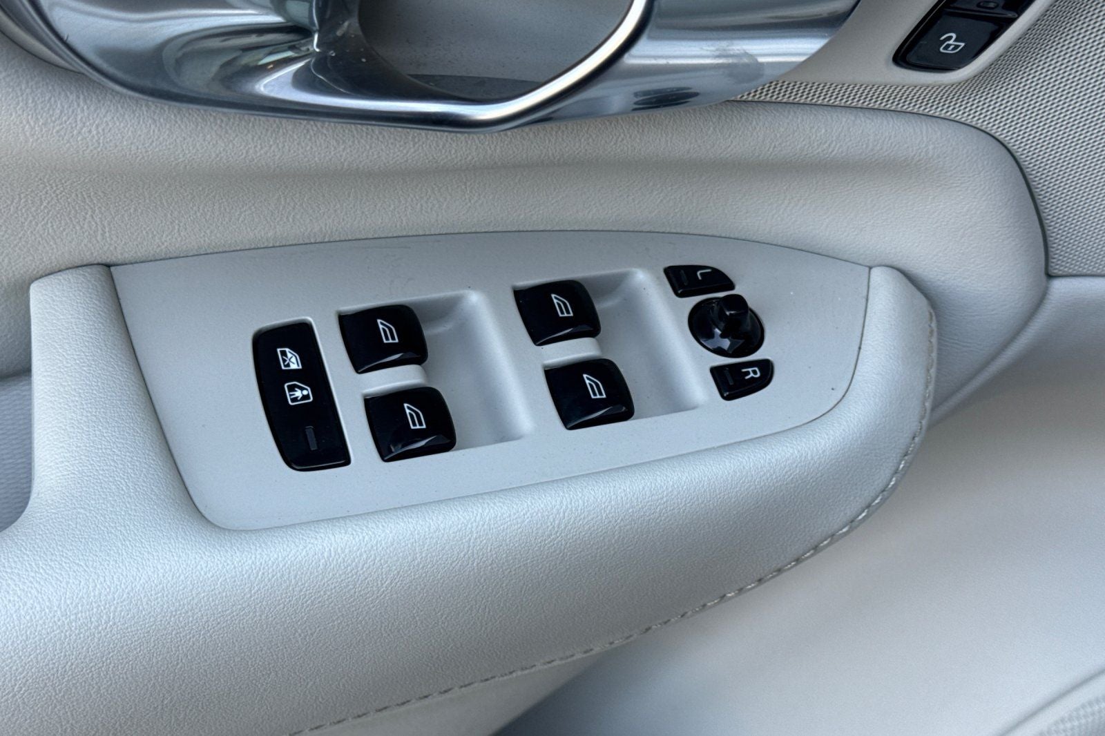 2023 Volvo XC90 Recharge Plug-In Hybrid Ultimate