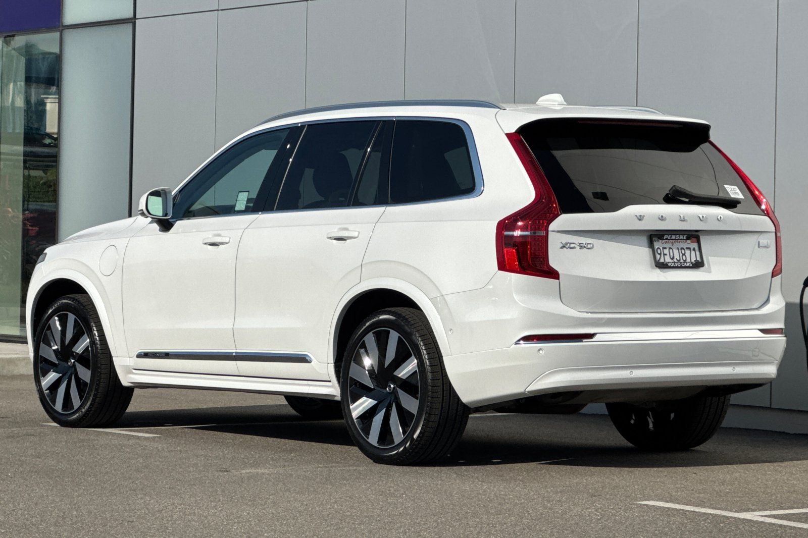 2023 Volvo XC90 Recharge Plug-In Hybrid Ultimate
