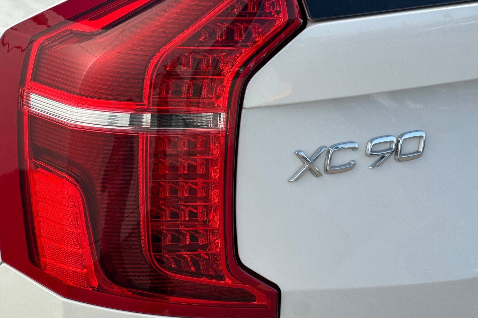 2023 Volvo XC90 Recharge Plug-In Hybrid Ultimate