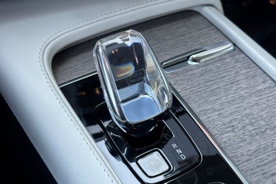 2023 Volvo XC90 Recharge Plug-In Hybrid Ultimate