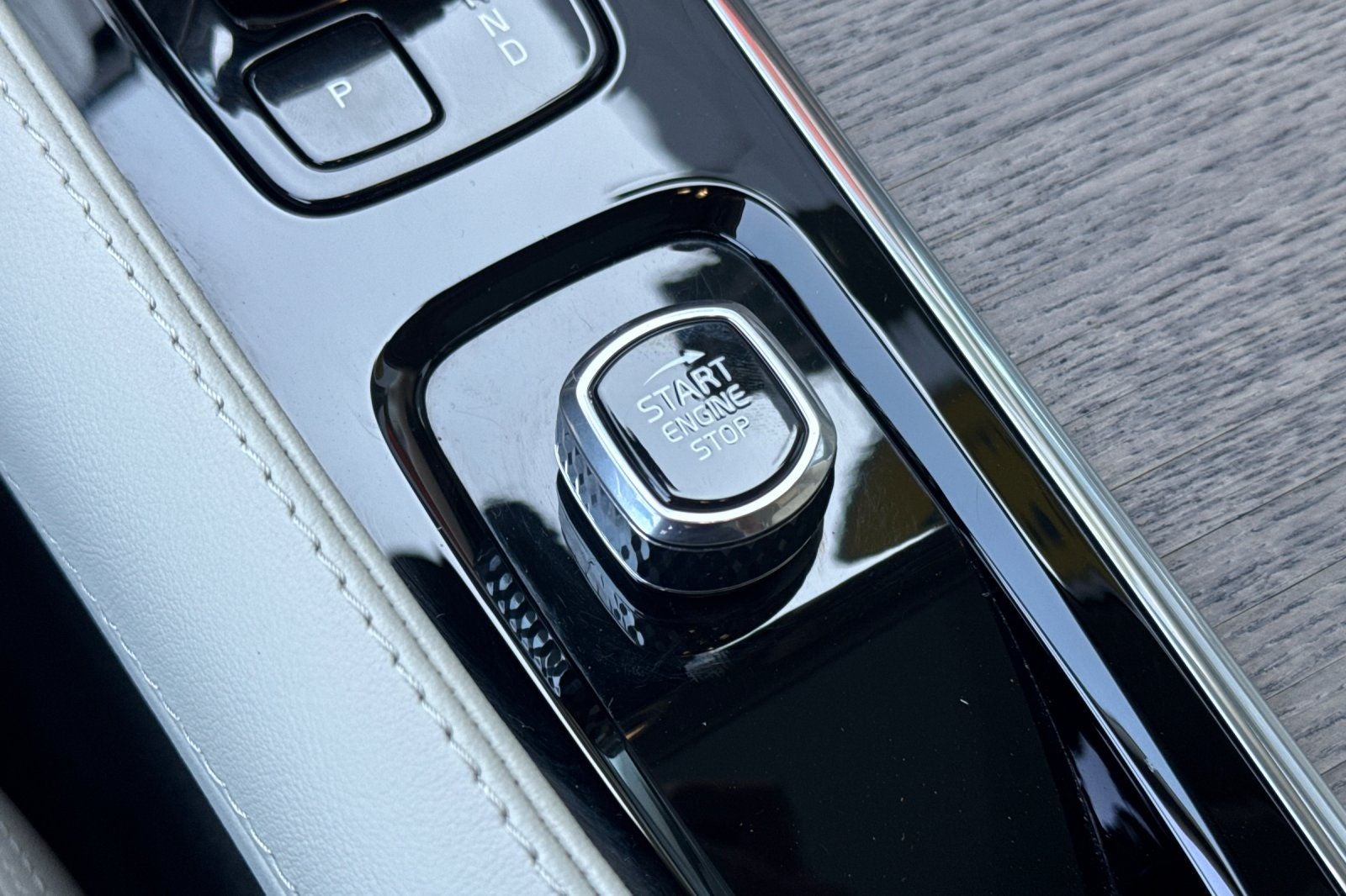 2023 Volvo XC90 Recharge Plug-In Hybrid Ultimate