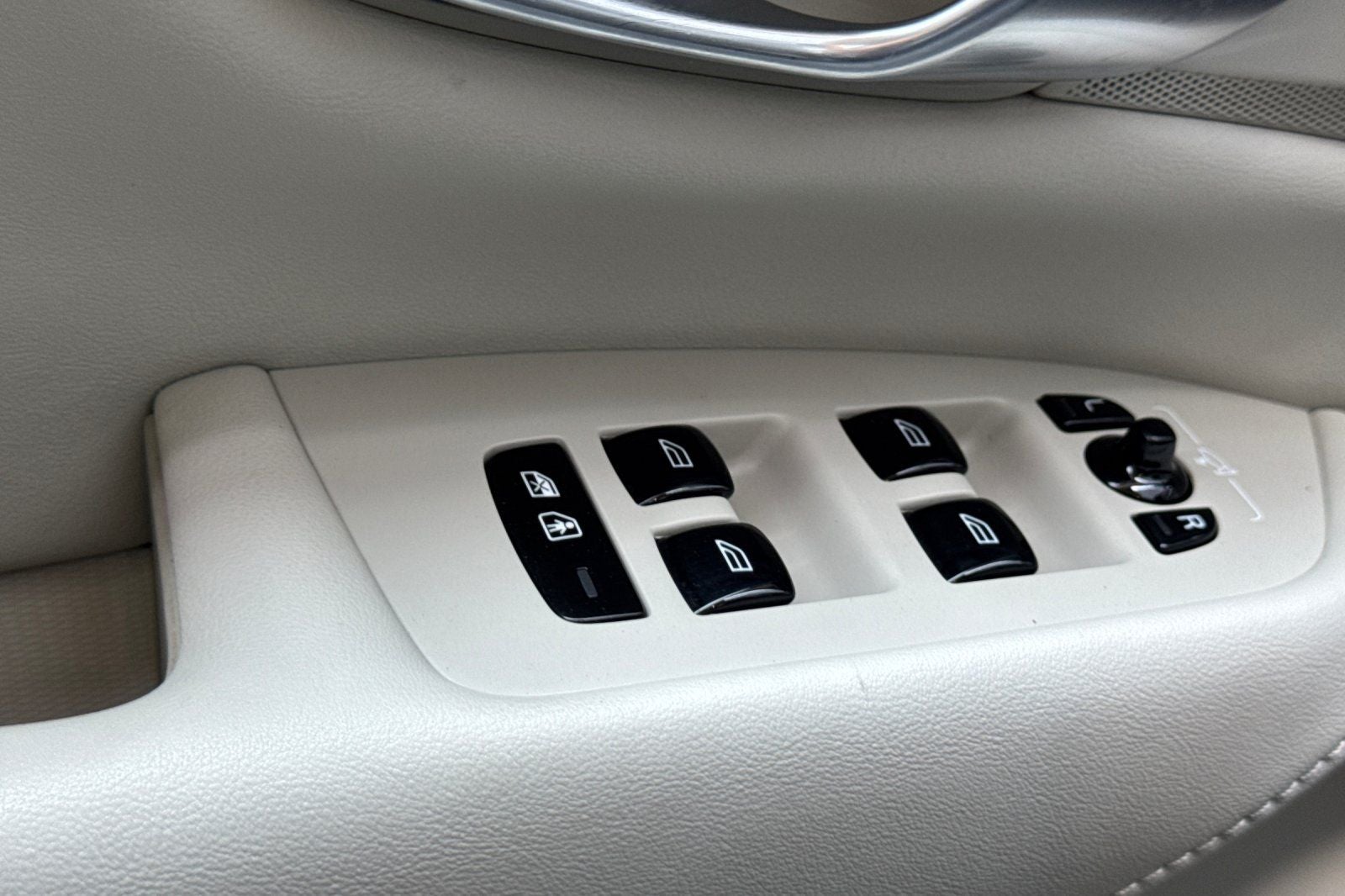 2023 Volvo XC90 Recharge Plug-In Hybrid Ultimate