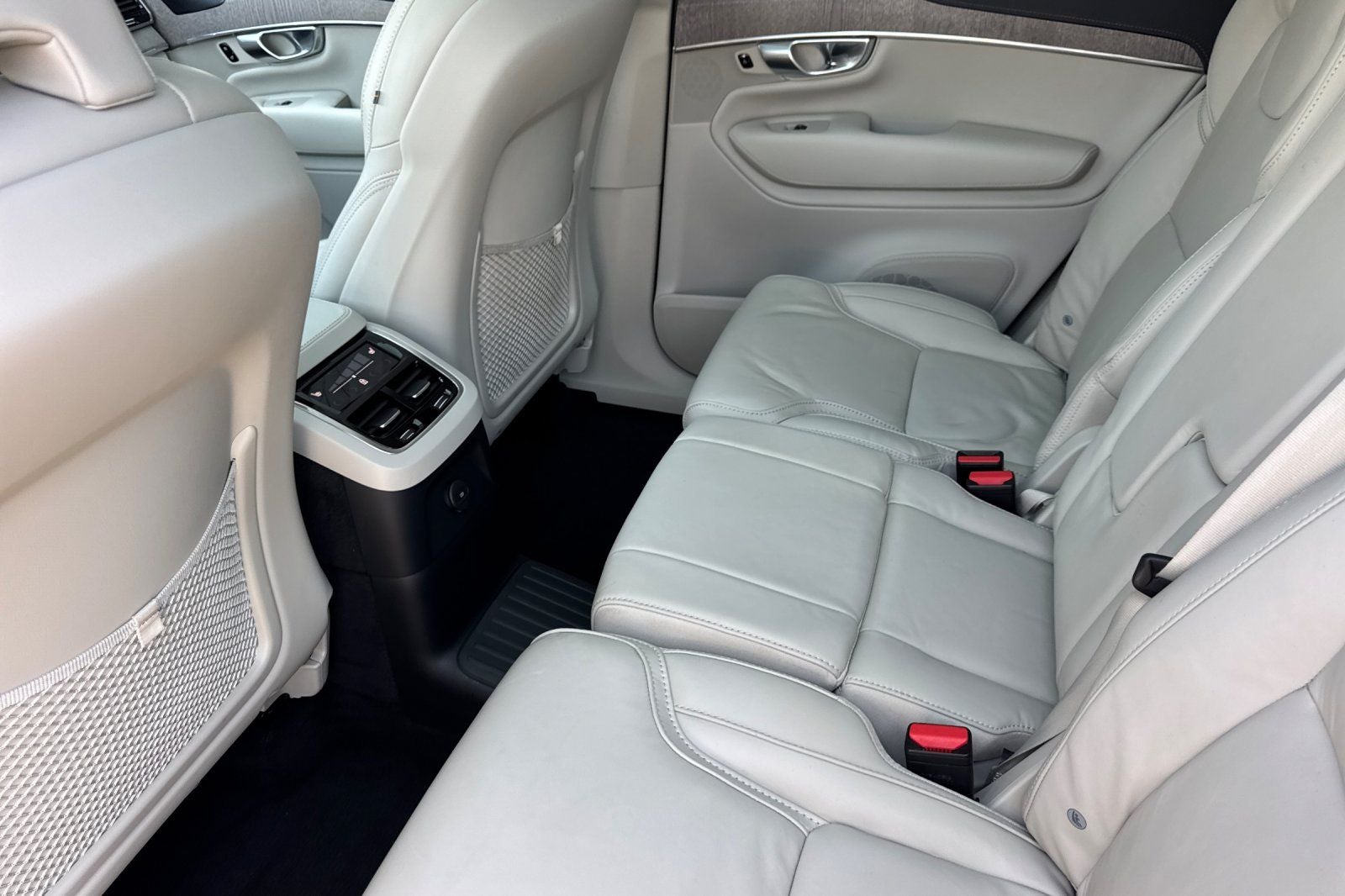 2023 Volvo XC90 Recharge Plug-In Hybrid Ultimate