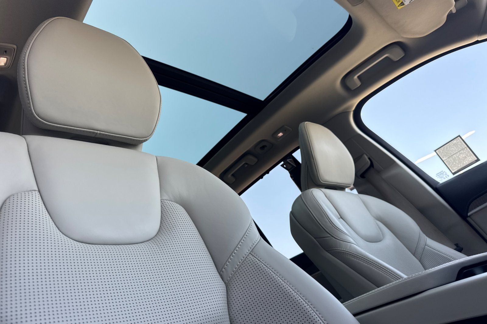 2023 Volvo XC90 Recharge Plug-In Hybrid Ultimate