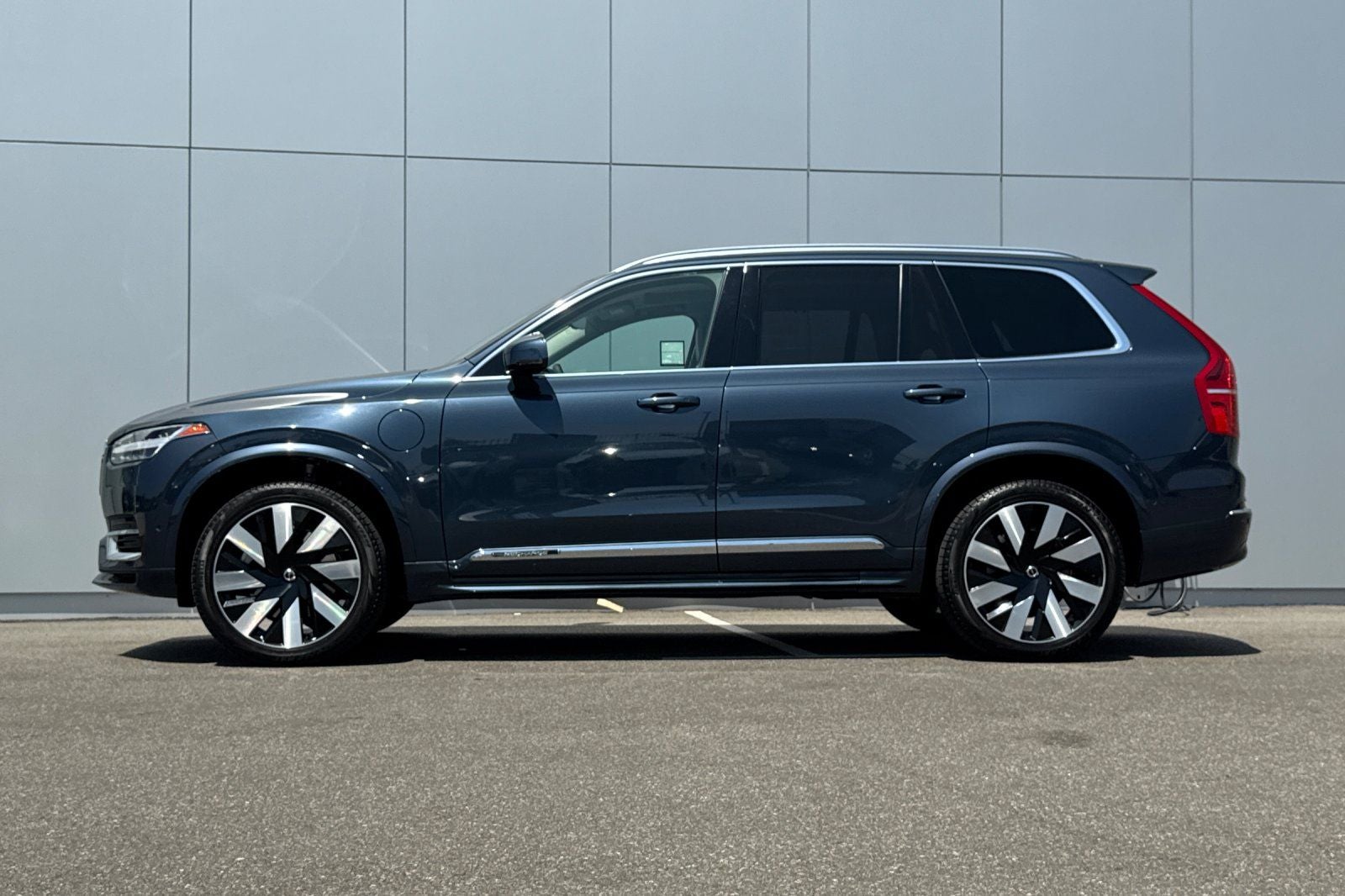2023 Volvo XC90 Recharge Plug-In Hybrid Ultimate