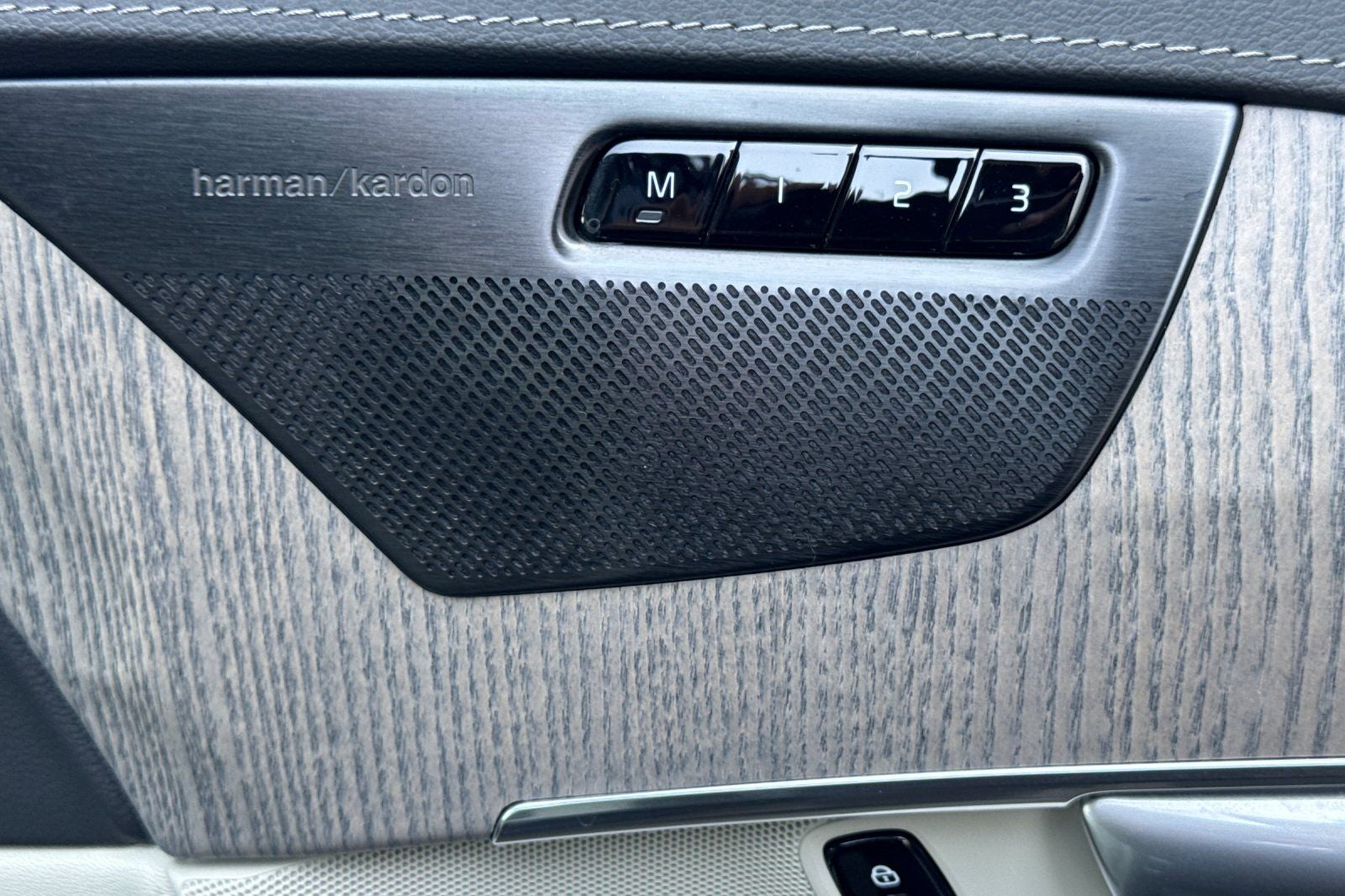 2023 Volvo XC90 Recharge Plug-In Hybrid Ultimate