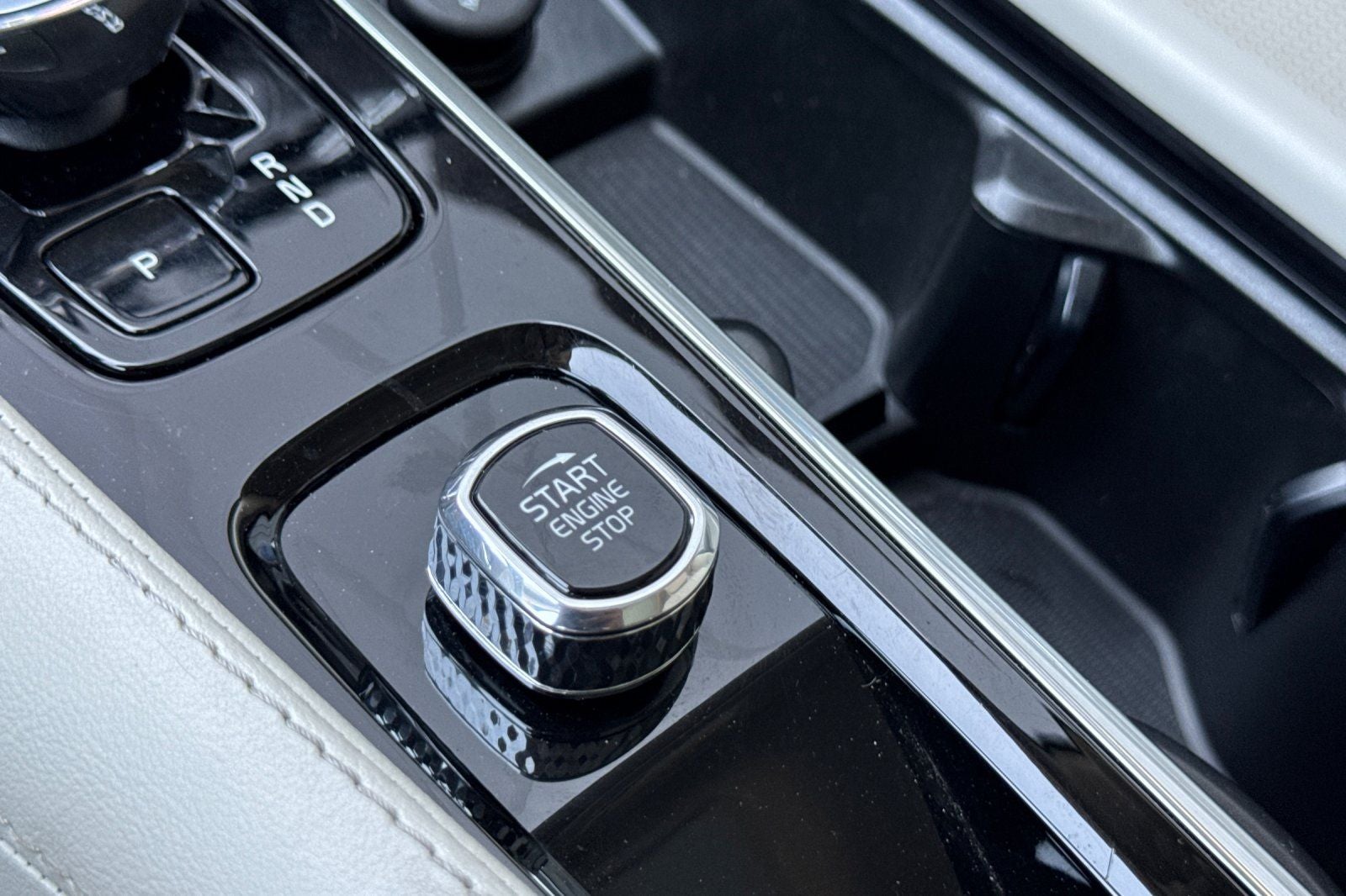 2023 Volvo XC90 Recharge Plug-In Hybrid Ultimate