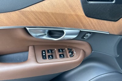 2024 Volvo XC90 Recharge Plug-In Hybrid T8 Plus Bright Theme 7 Passenger