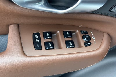 2024 Volvo XC90 Recharge Plug-In Hybrid T8 Plus Bright Theme 7 Passenger