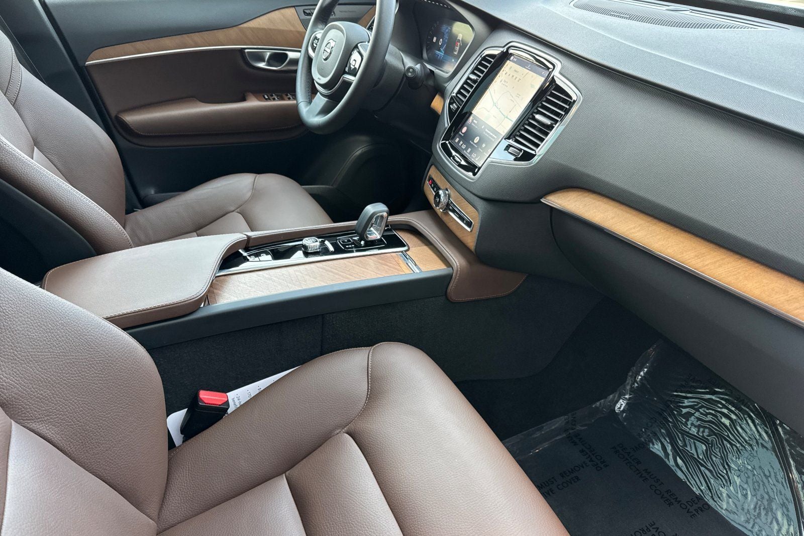 2024 Volvo XC90 Recharge Plug-In Hybrid T8 Plus Bright Theme 7 Passenger