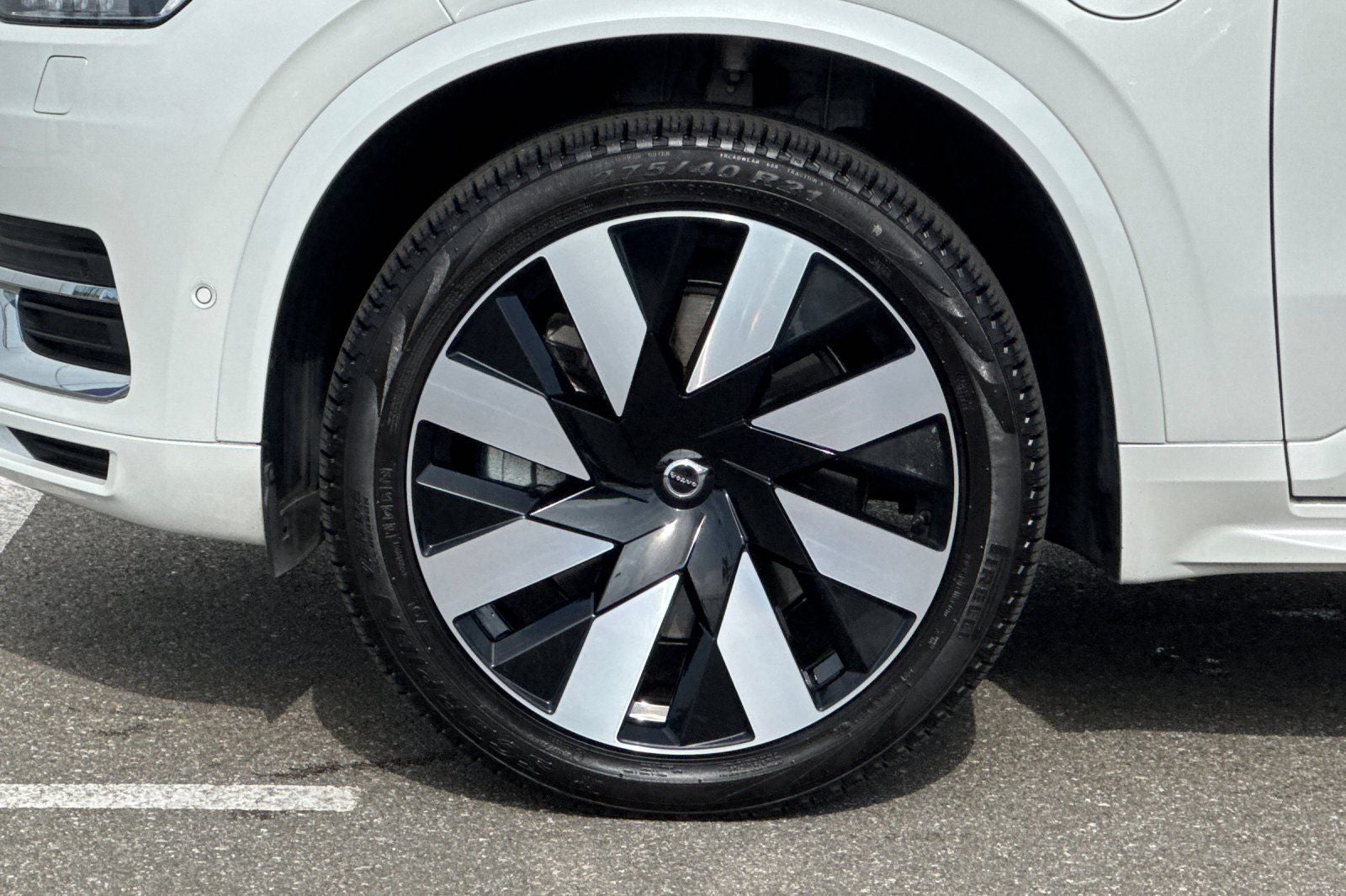 2024 Volvo XC90 Recharge Plug-In Hybrid T8 Plus Bright Theme 7 Passenger