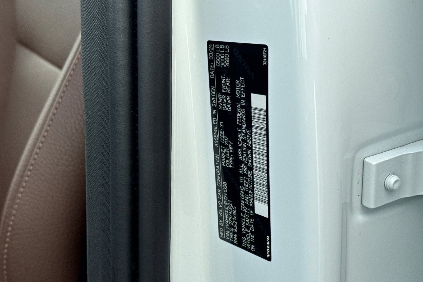2024 Volvo XC90 Recharge Plug-In Hybrid T8 Plus Bright Theme 7 Passenger