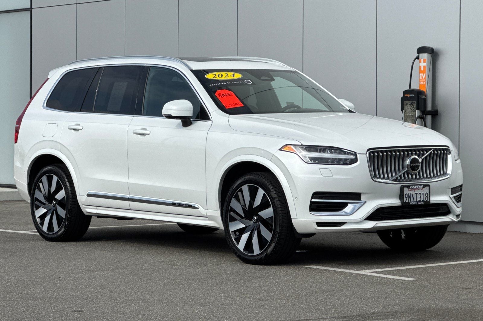 2024 Volvo XC90 Recharge Plug-In Hybrid T8 Plus Bright Theme 7 Passenger