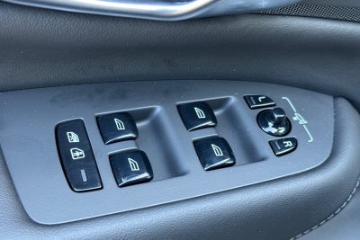 2024 Volvo XC90 Recharge Plug-In Hybrid T8 Plus Bright Theme 7 Passenger