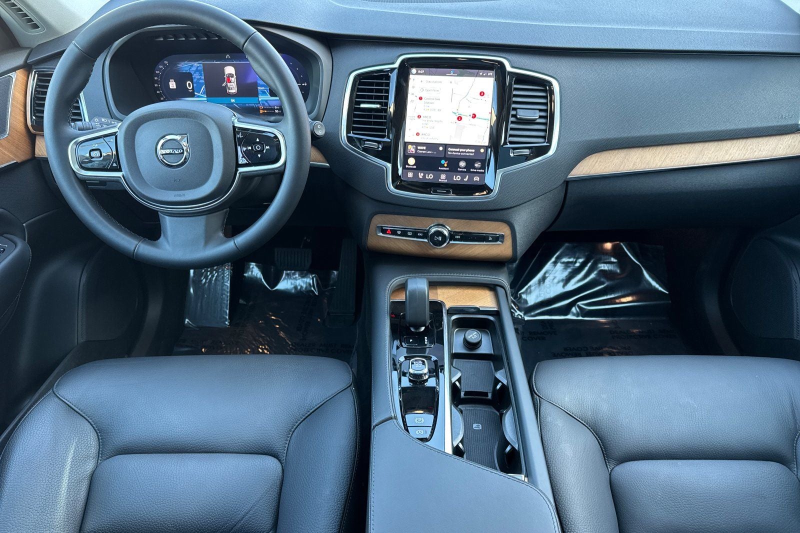 2024 Volvo XC90 Recharge Plug-In Hybrid T8 Plus Bright Theme 7 Passenger