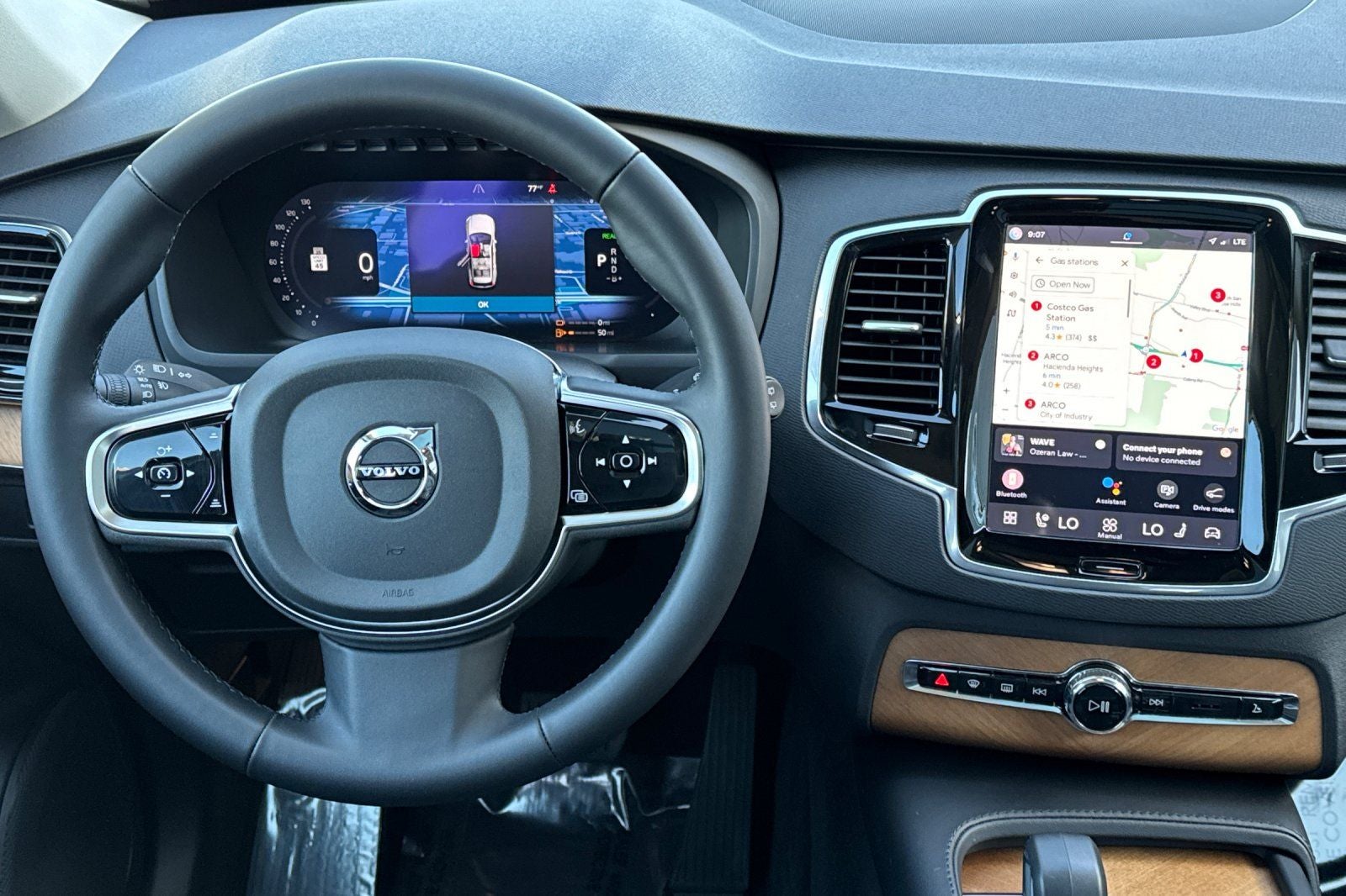 2024 Volvo XC90 Recharge Plug-In Hybrid T8 Plus Bright Theme 7 Passenger