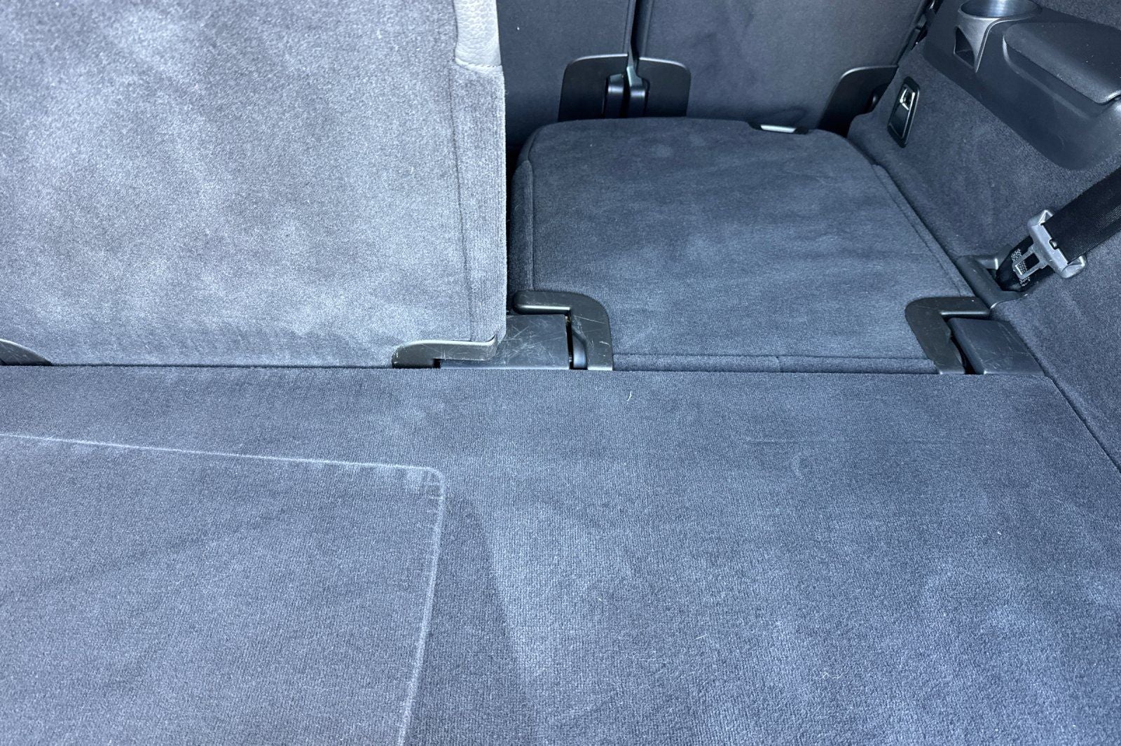 2024 Volvo XC90 Recharge Plug-In Hybrid T8 Plus Bright Theme 7 Passenger