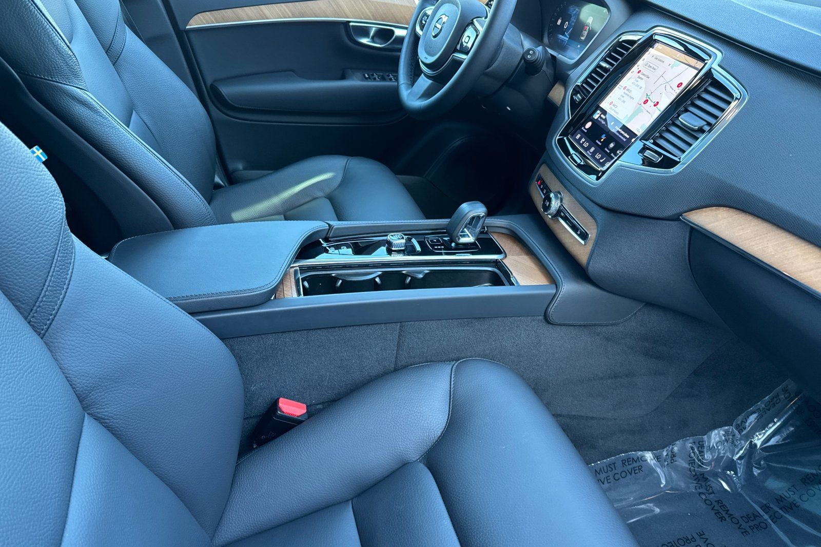 2024 Volvo XC90 Recharge Plug-In Hybrid T8 Plus Bright Theme 7 Passenger