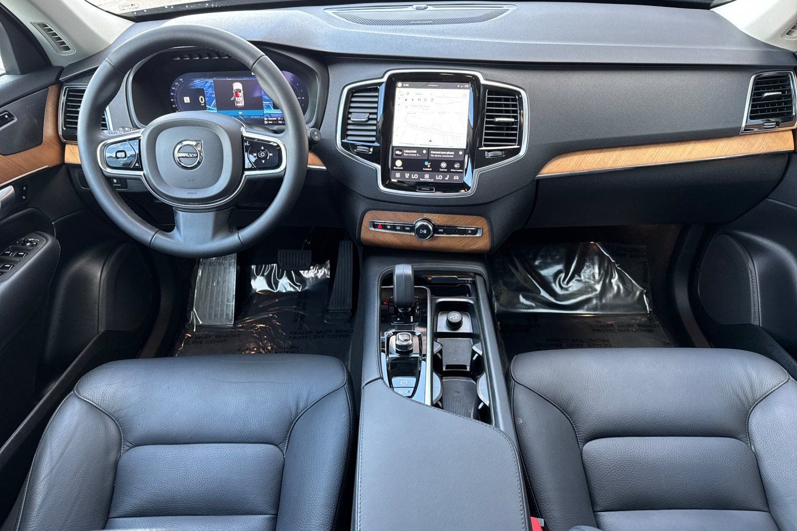 2024 Volvo XC90 Recharge Plug-In Hybrid T8 Plus Bright Theme 7 Passenger