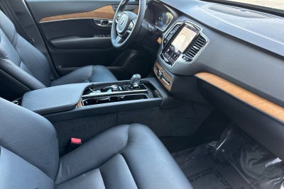 2024 Volvo XC90 Recharge Plug-In Hybrid T8 Plus Bright Theme 7 Passenger