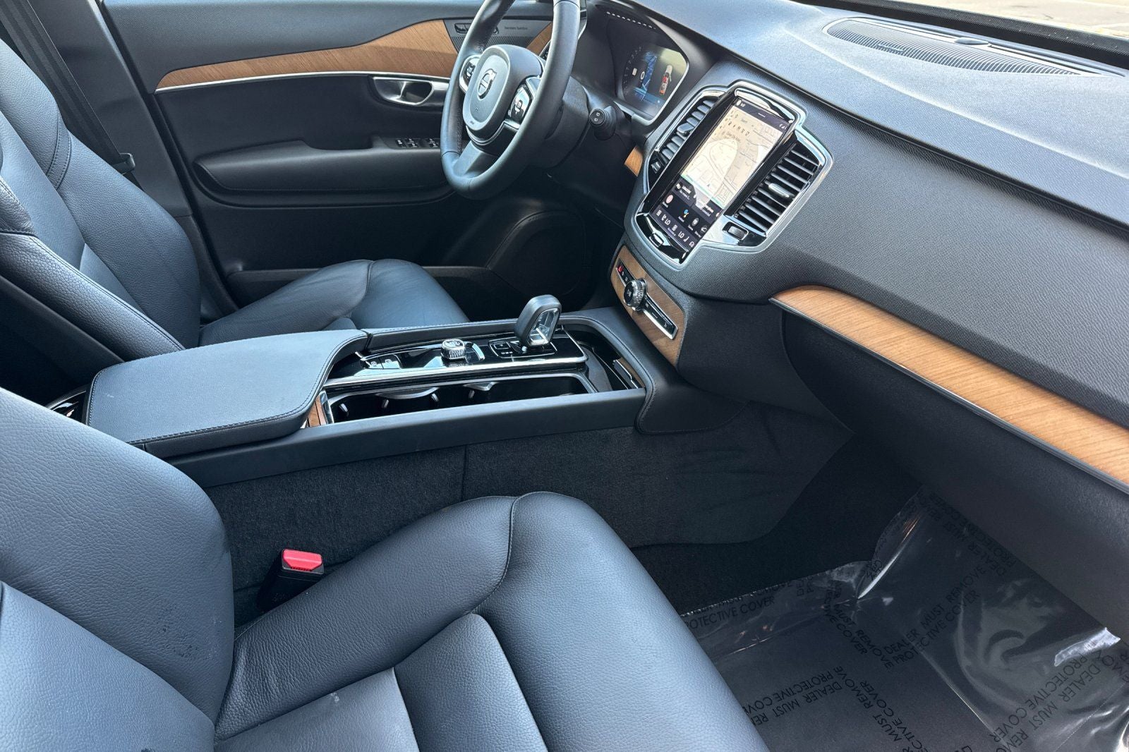 2024 Volvo XC90 Recharge Plug-In Hybrid T8 Plus Bright Theme 7 Passenger