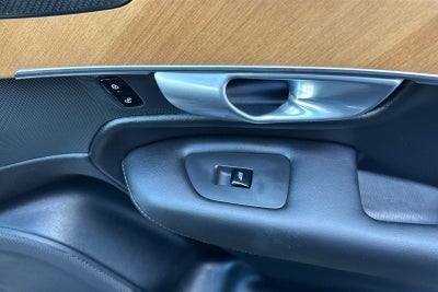 2024 Volvo XC90 Recharge Plug-In Hybrid T8 Plus Bright Theme 7 Passenger