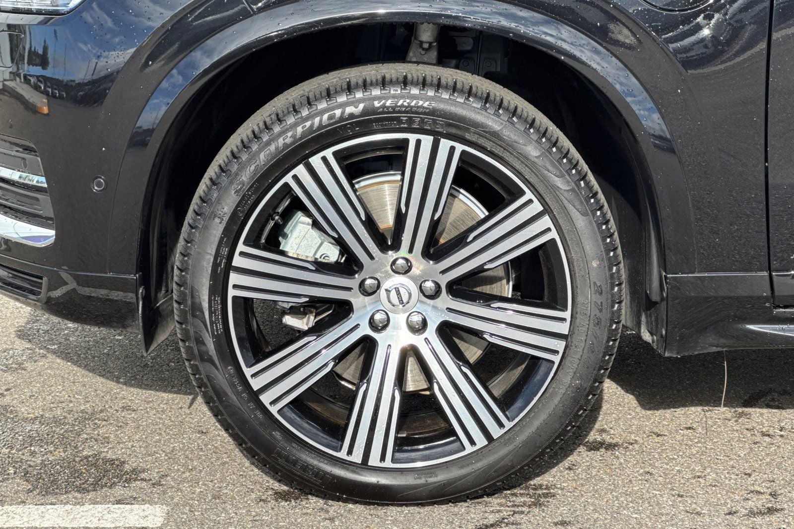 2024 Volvo XC90 Recharge Plug-In Hybrid T8 Plus Bright Theme 7 Passenger