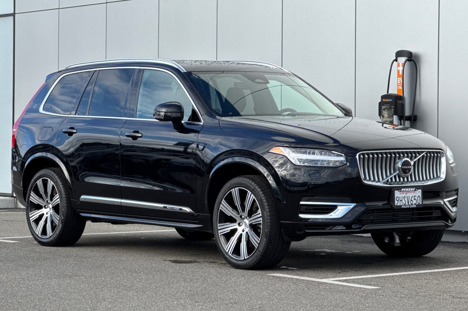 2024 Volvo XC90 Recharge Plug-In Hybrid T8 Plus Bright Theme 7 Passenger
