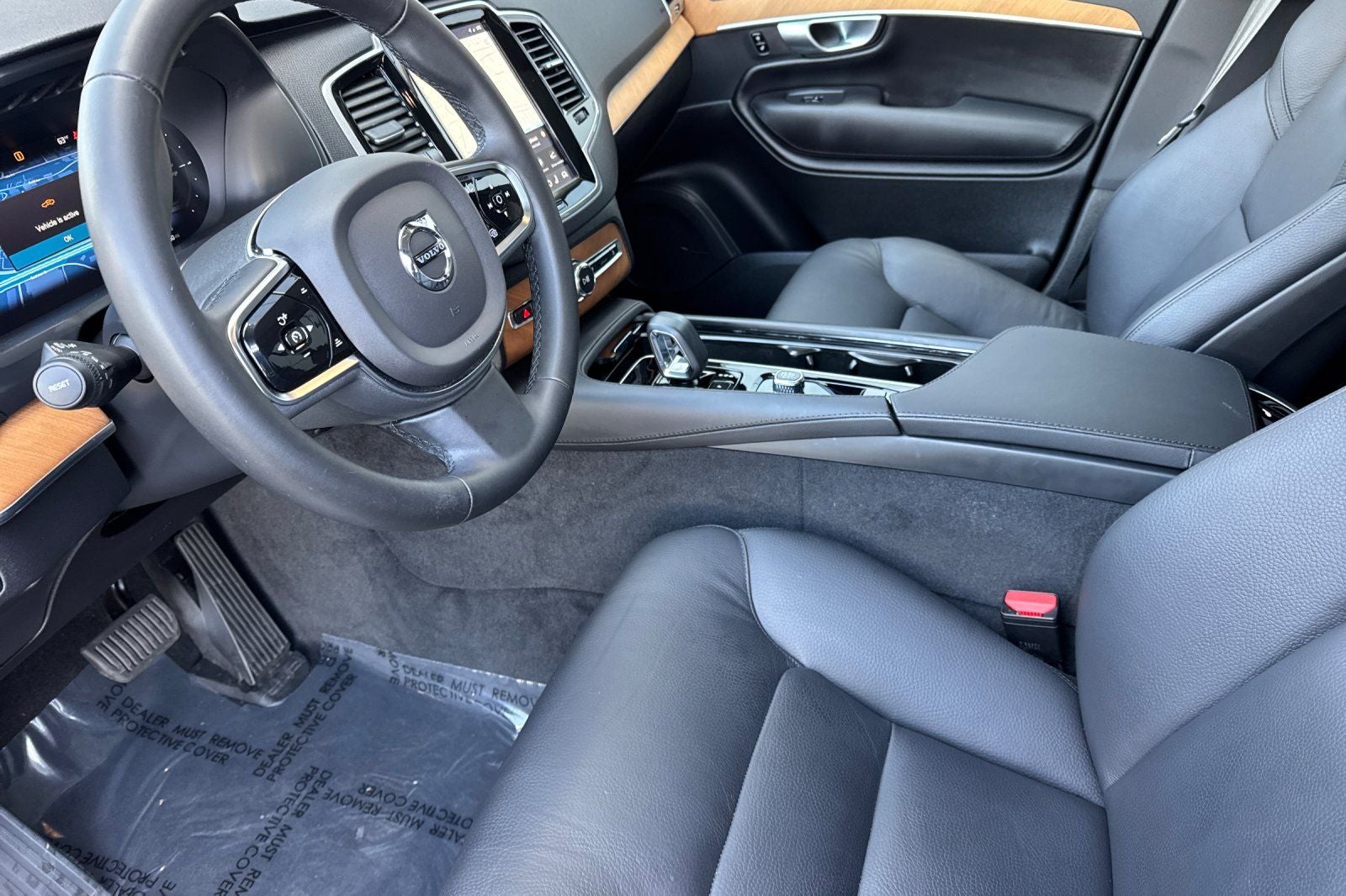 2024 Volvo XC90 Recharge Plug-In Hybrid T8 Plus Bright Theme 7 Passenger